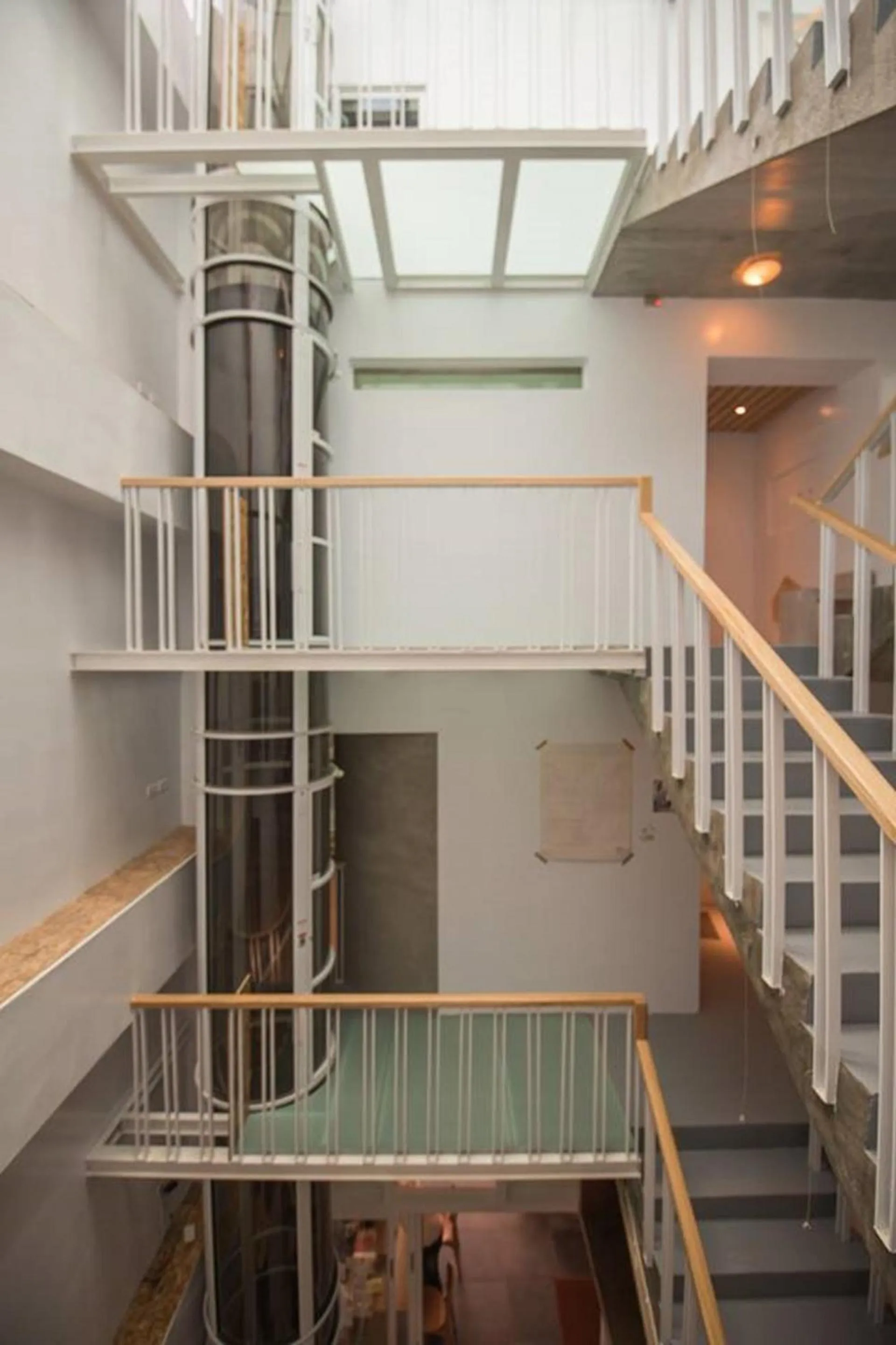 elevator in 墾丁橘月Orange Moon Inn