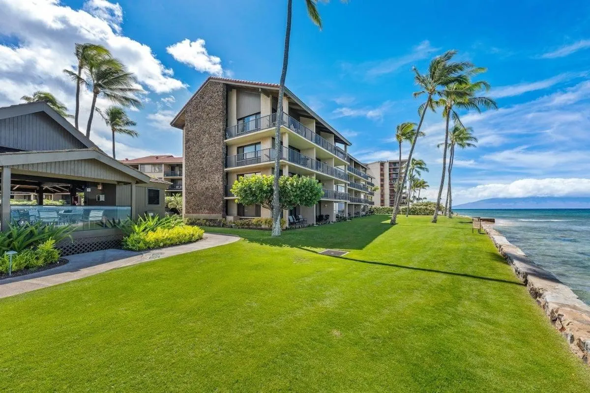 Papakea A306 · Papakea A306 Remodel Oceanfront Studio Getaway