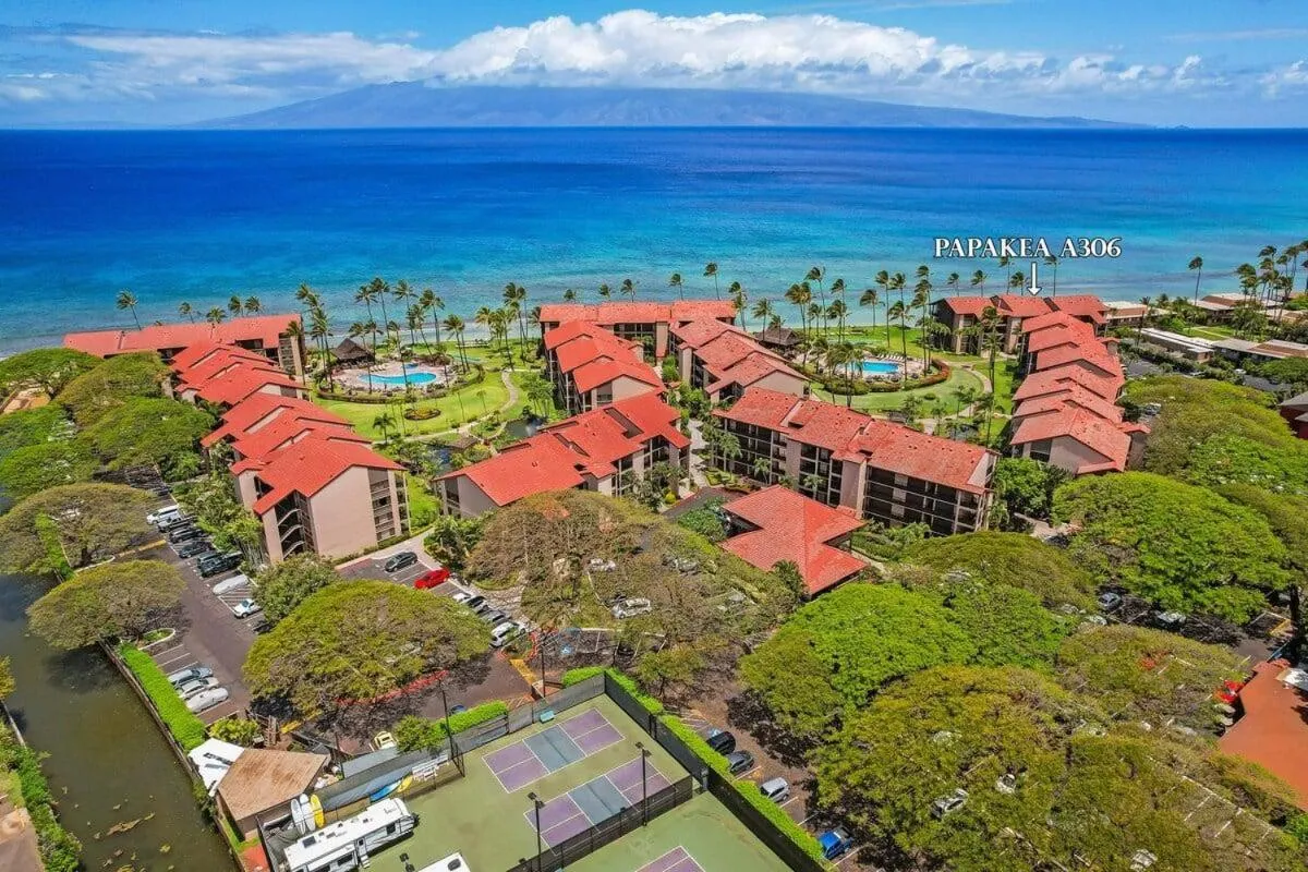 Papakea A306 · Papakea A306 Remodel Oceanfront Studio Getaway