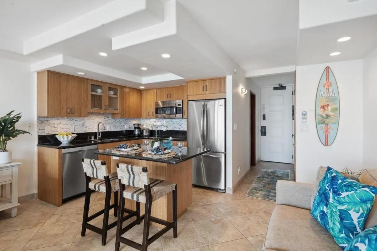 Papakea A306 · Papakea A306 Remodel Oceanfront Studio Getaway