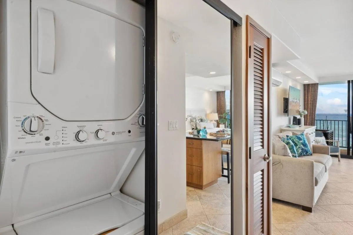 Papakea A306 · Papakea A306 Remodel Oceanfront Studio Getaway