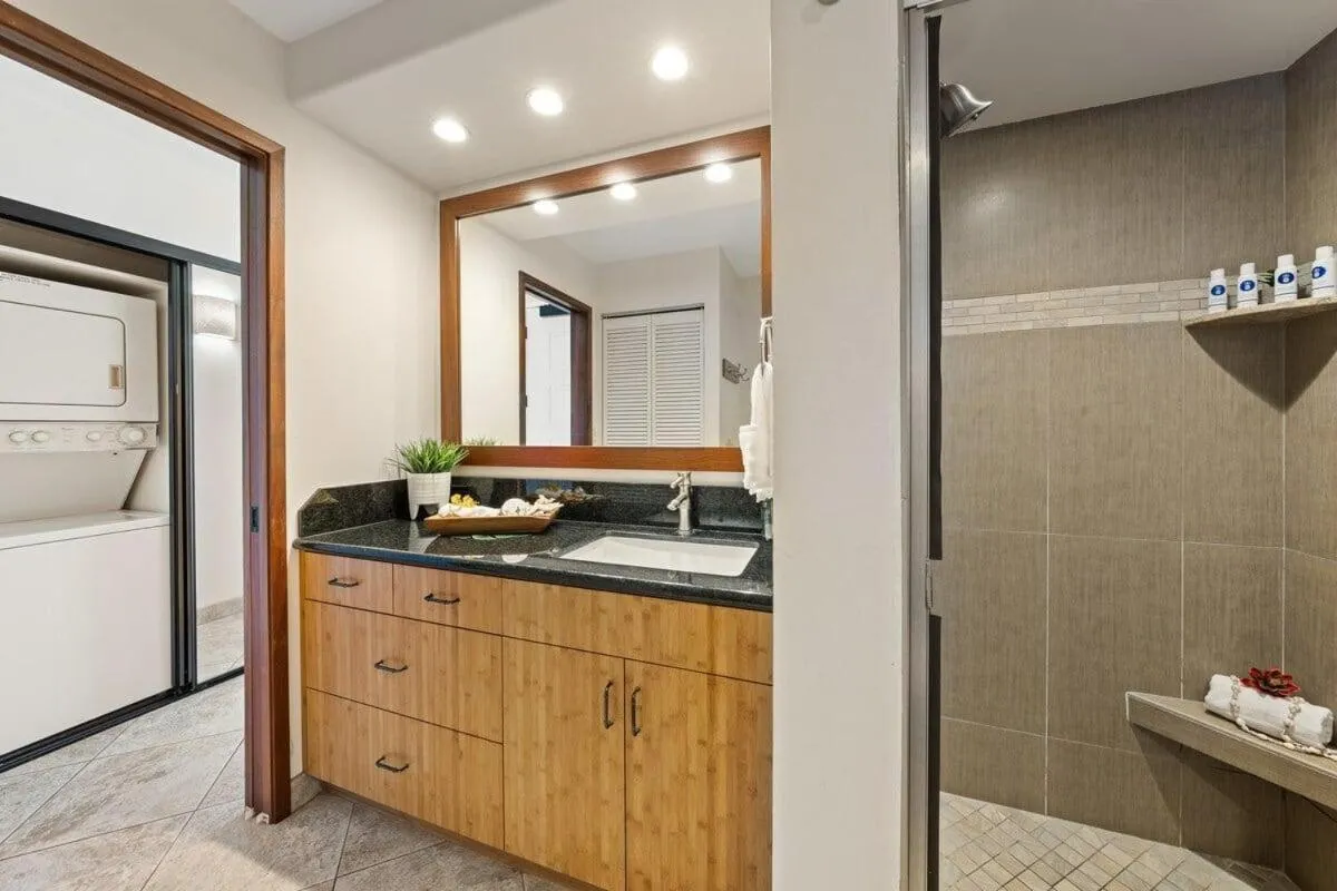 Papakea A306 · Papakea A306 Remodel Oceanfront Studio Getaway