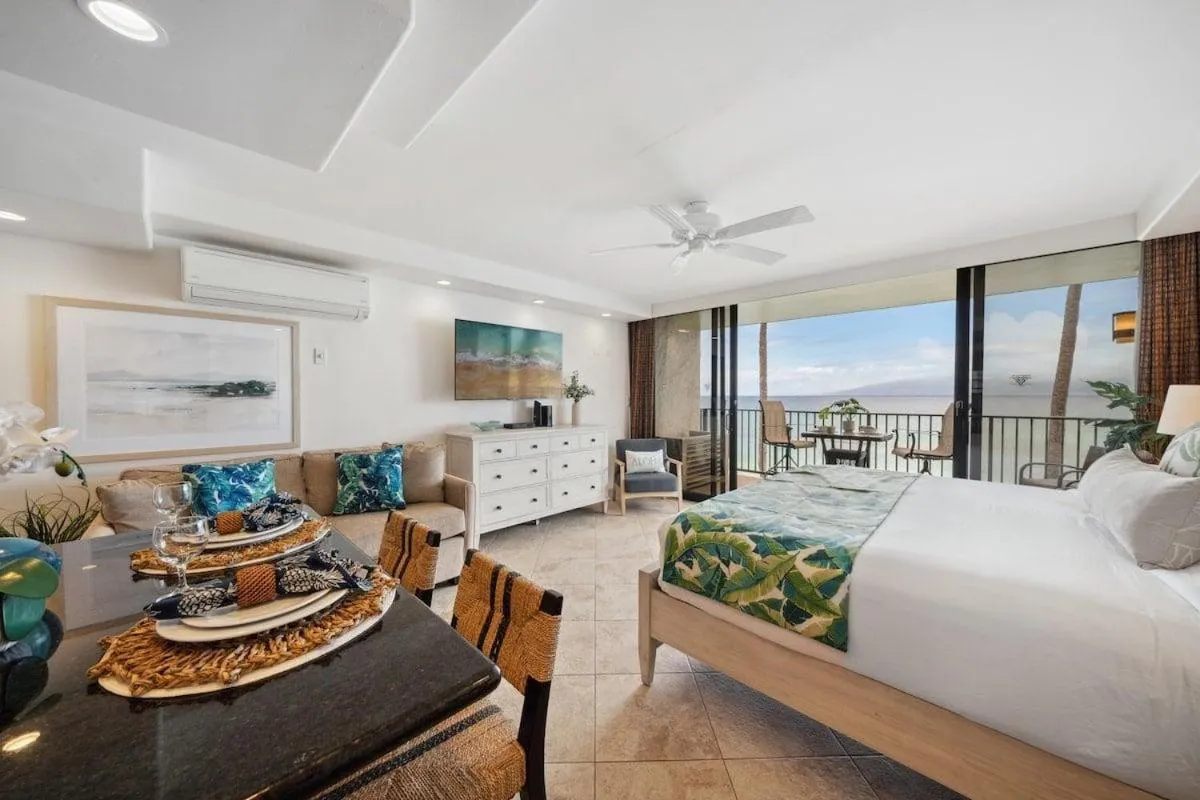 Bed in Papakea A306 · Papakea A306 Remodel Oceanfront Studio Getaway