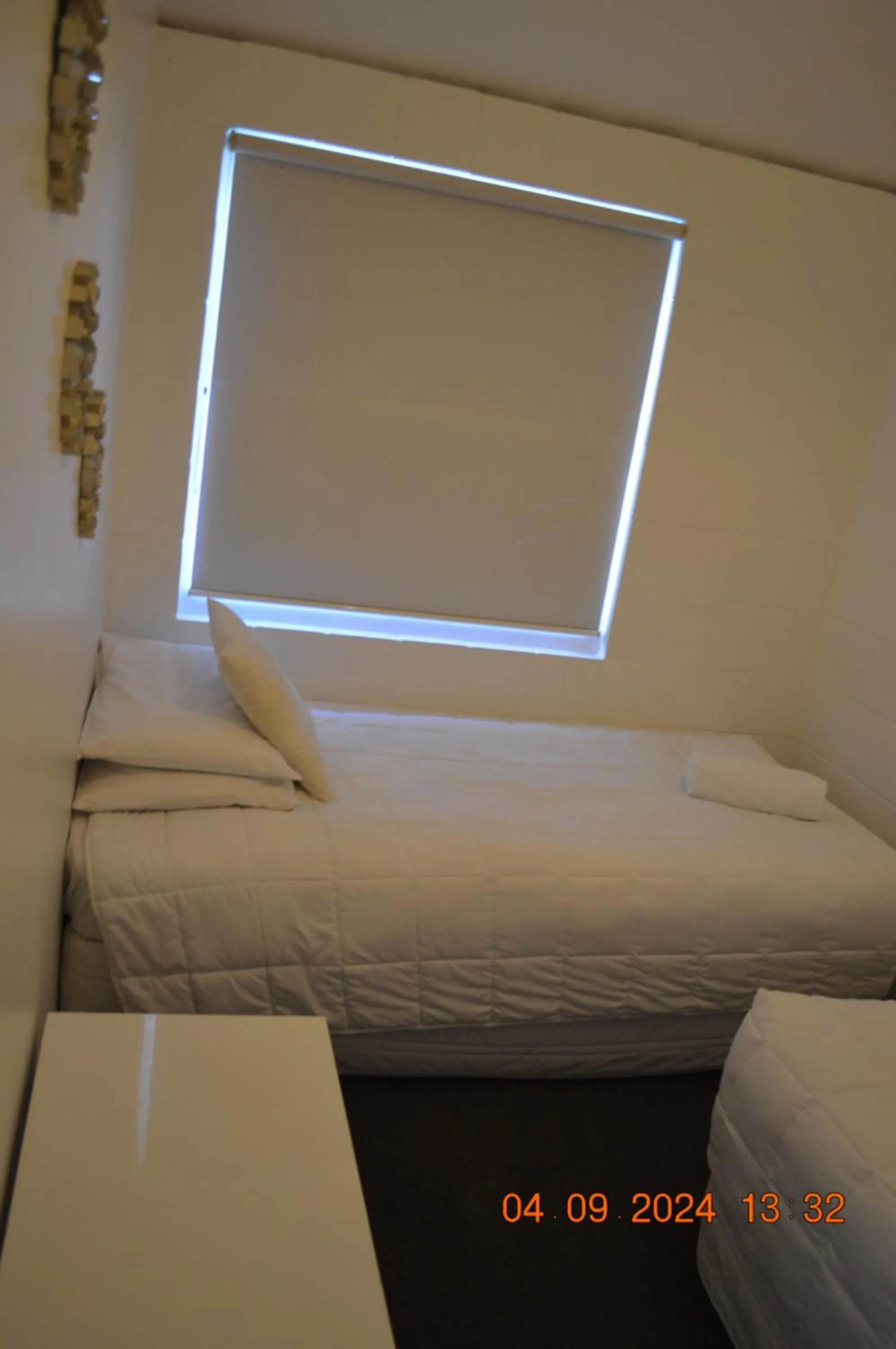 Bed in Akaroa Village Inn