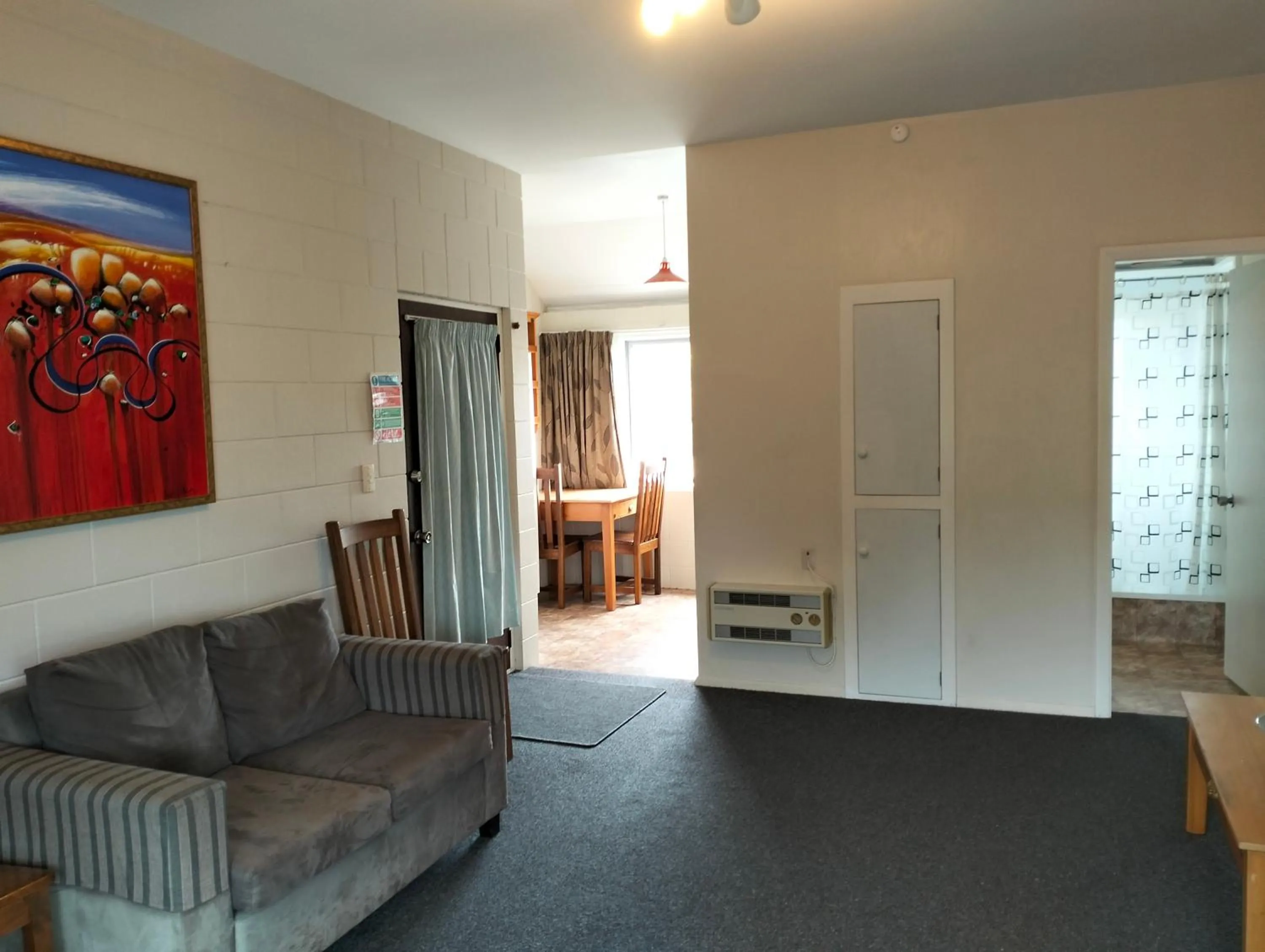 Bed in Akaroa Village Inn