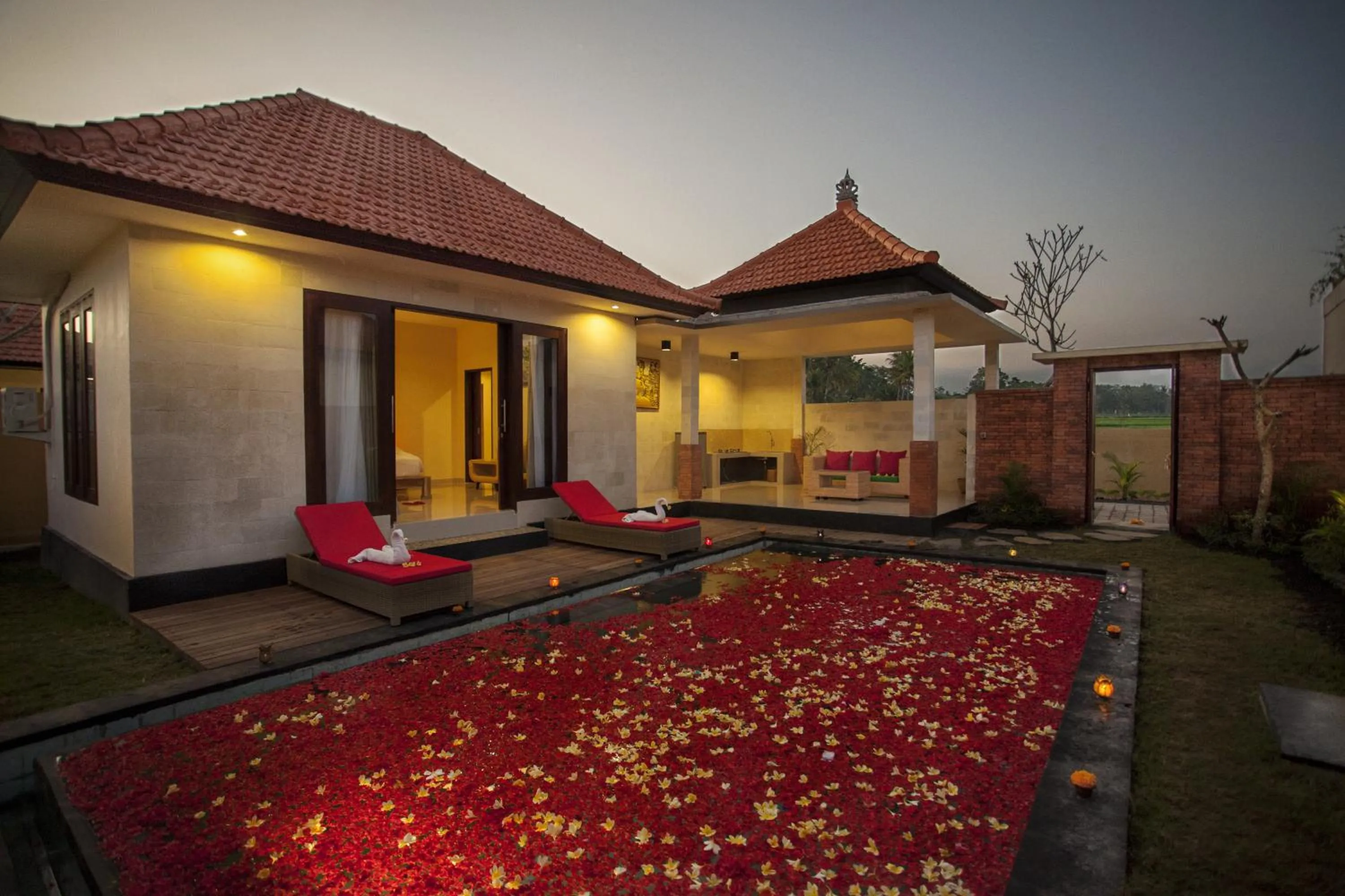 Swimming pool in The Sawah Resort & Villa