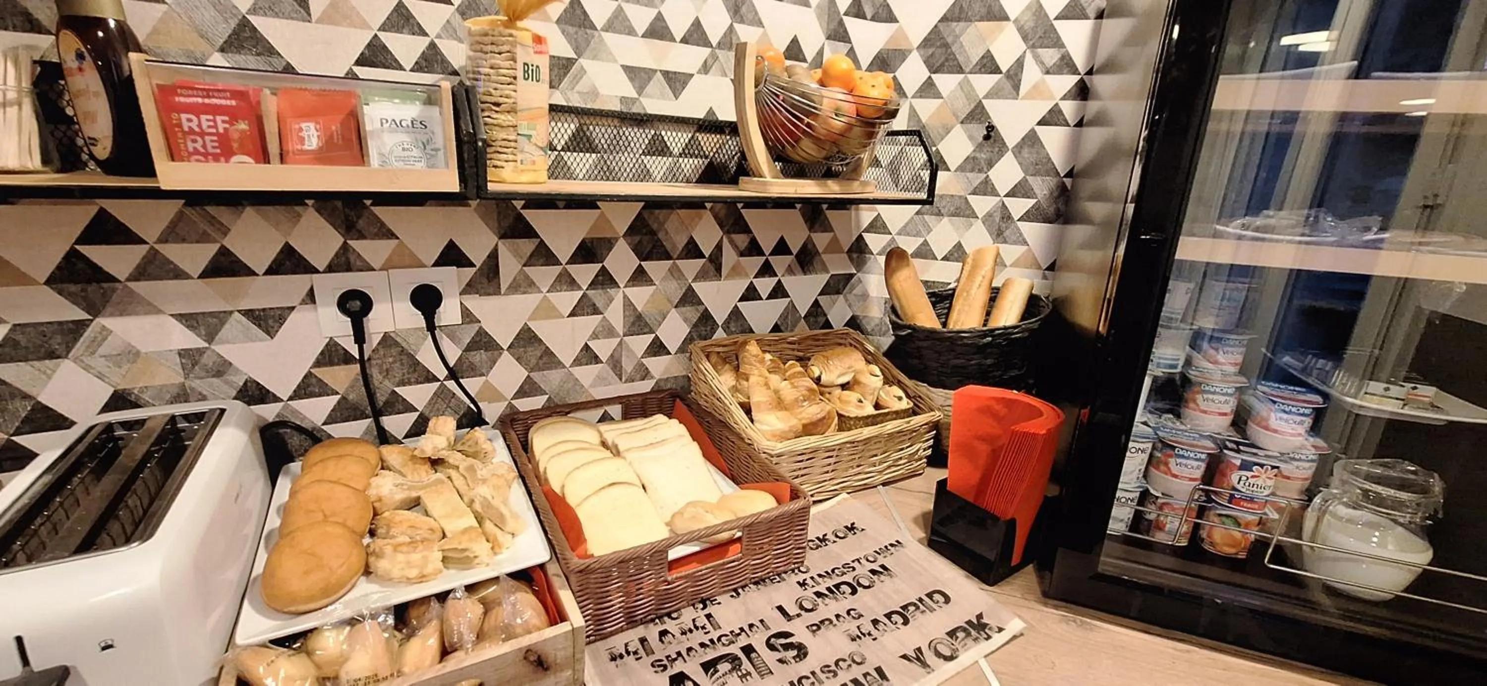 Breakfast in hôtel- restaurant le Saint Quentin