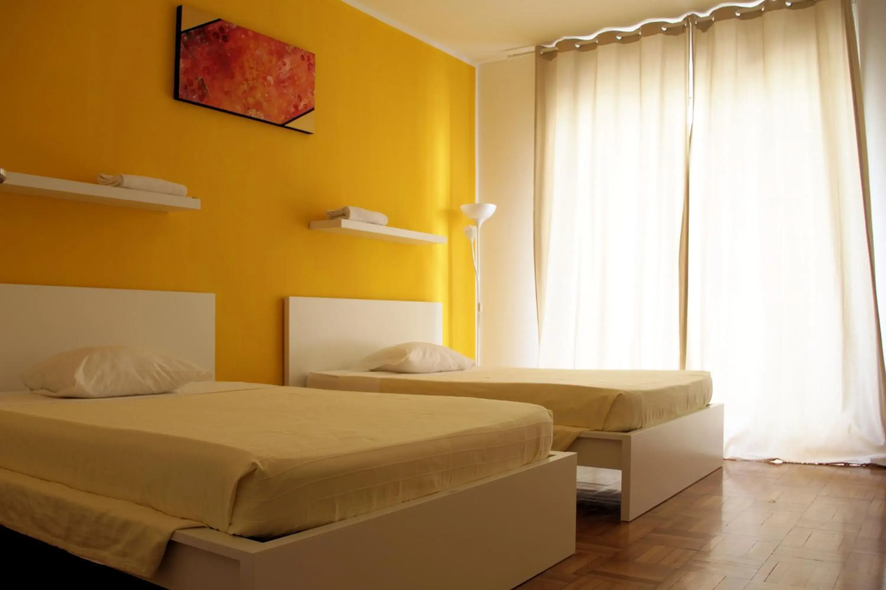 Bed in Guest House Pirelli Milano Bed in Guest House Pirelli Milano