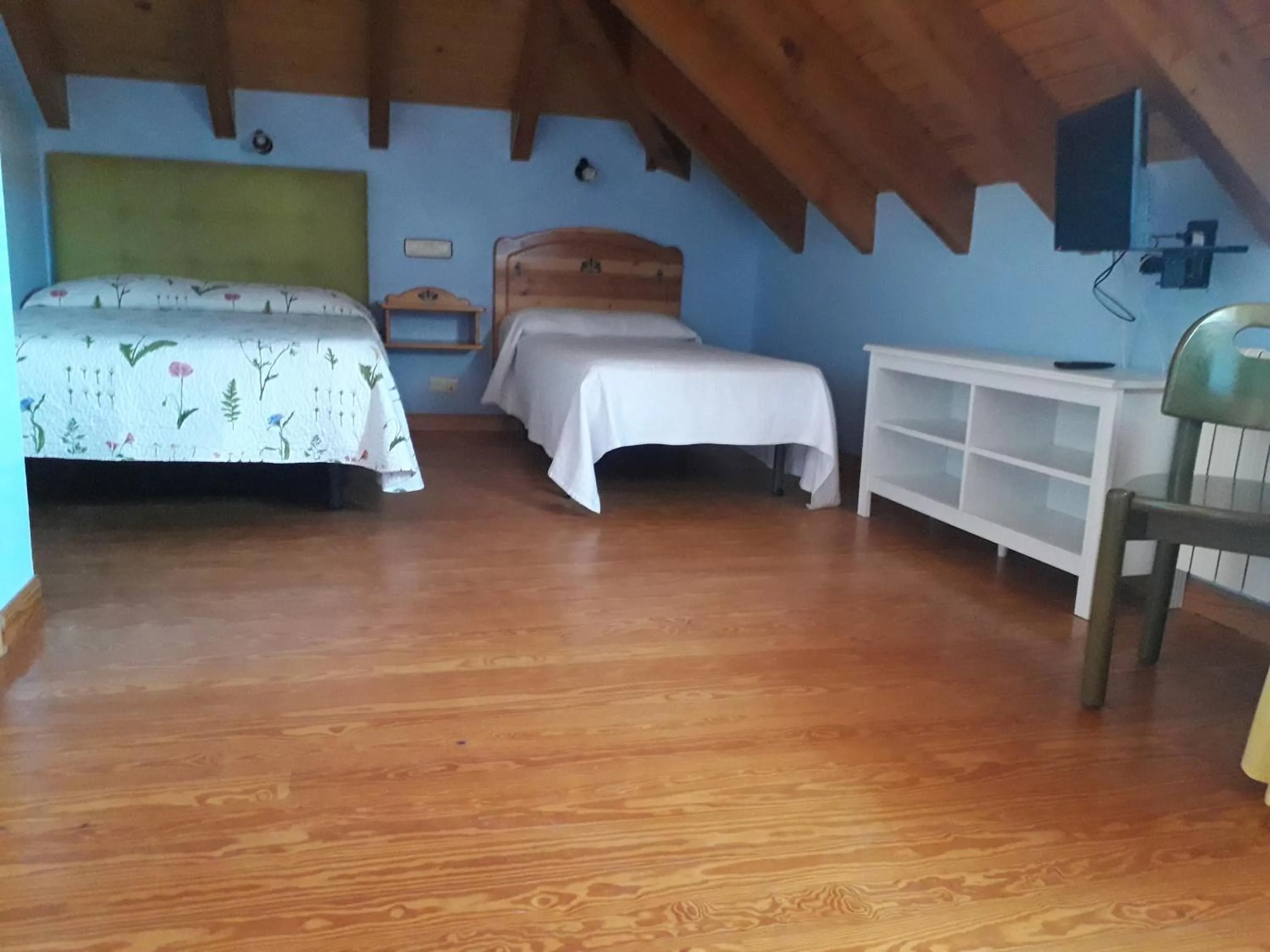 Photo of the whole room, Bed in Hostería La Casona