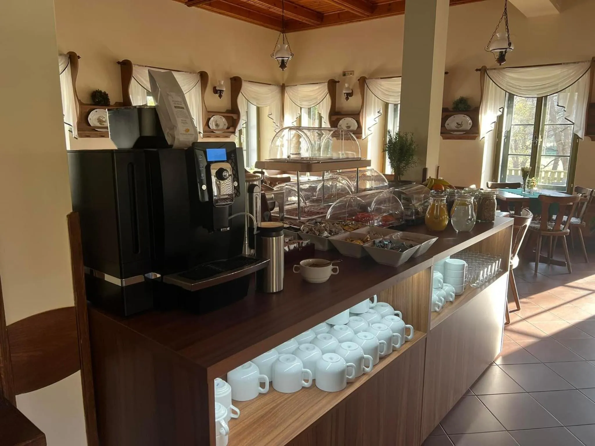 Breakfast in Pension Hubert