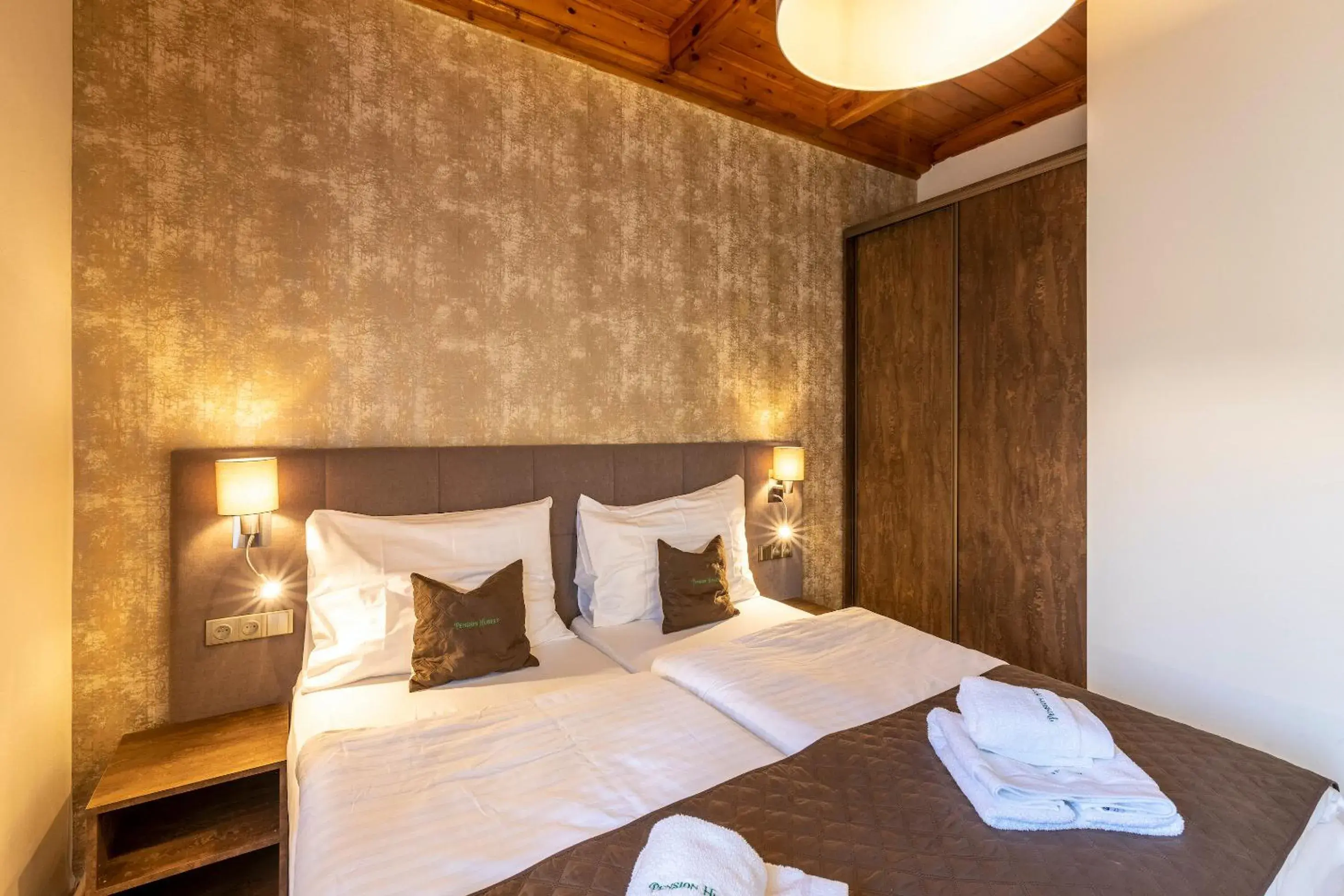 Deluxe Double or Twin Room - single occupancy in Pension Hubert Deluxe Double or Twin Room - single occupancy in Pension Hubert