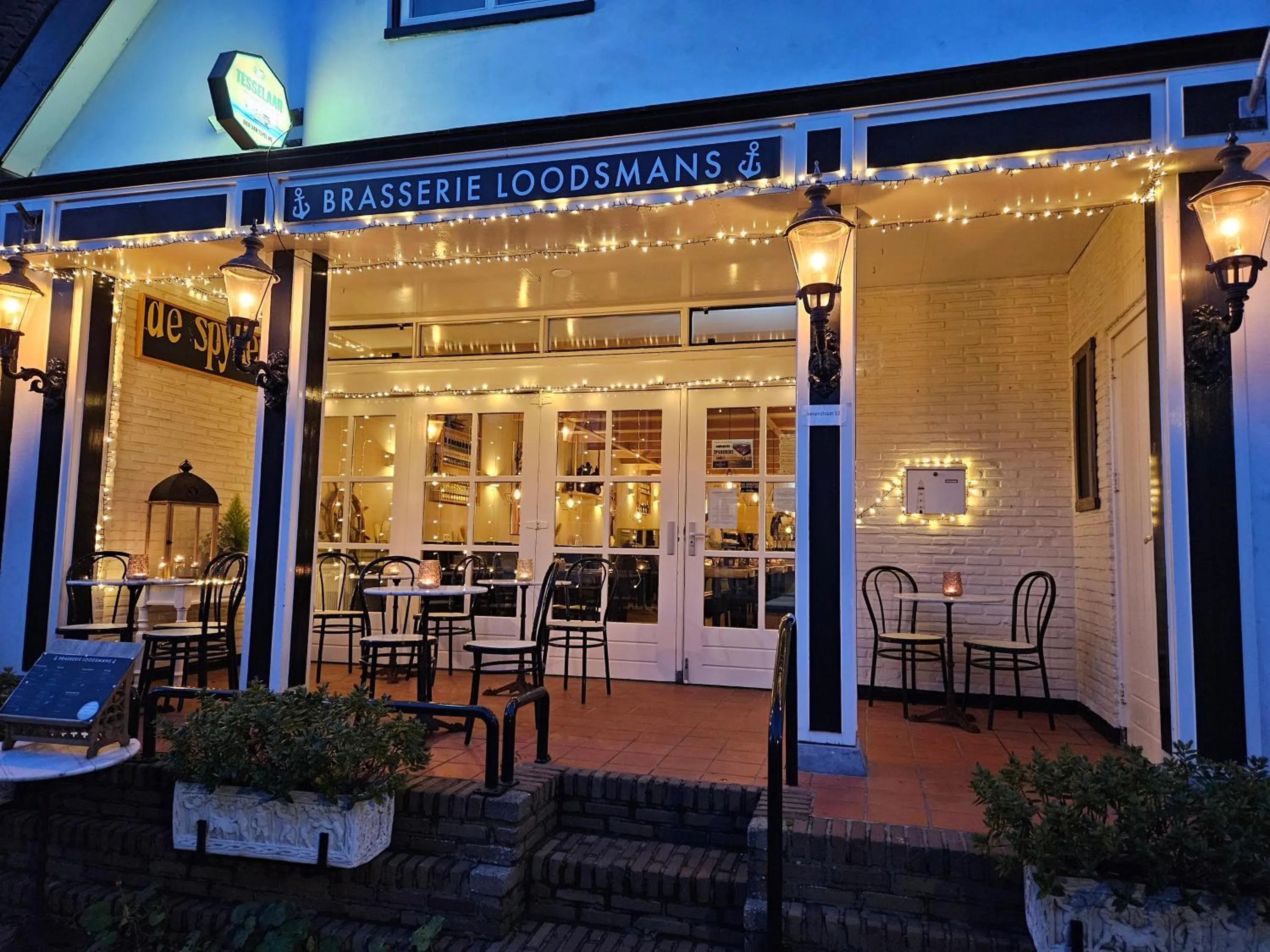 Restaurant/places to eat in Hotel-Restaurant Loodsmans Welvaren