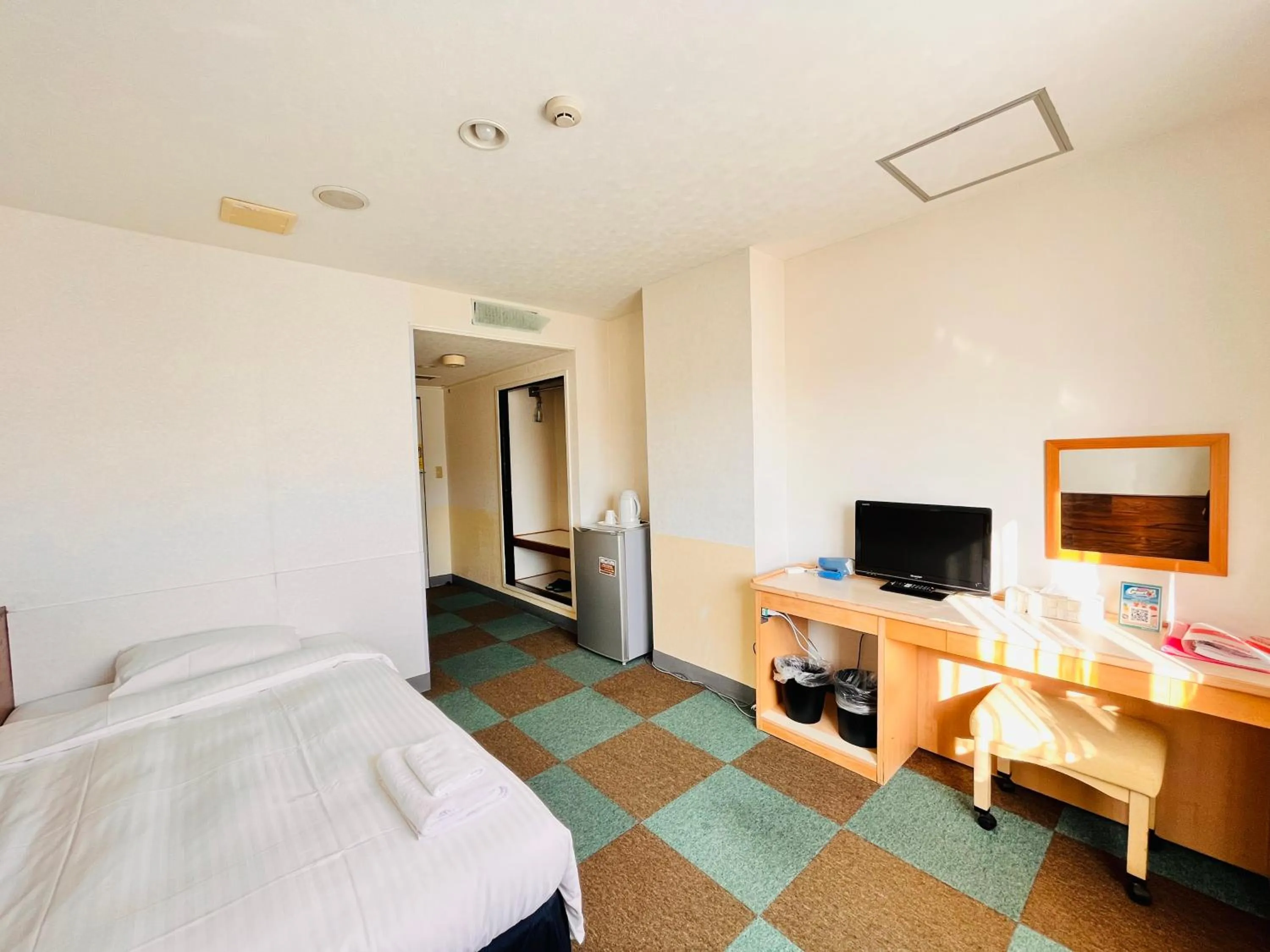 Photo of the whole room, Bed in Hotel Orox