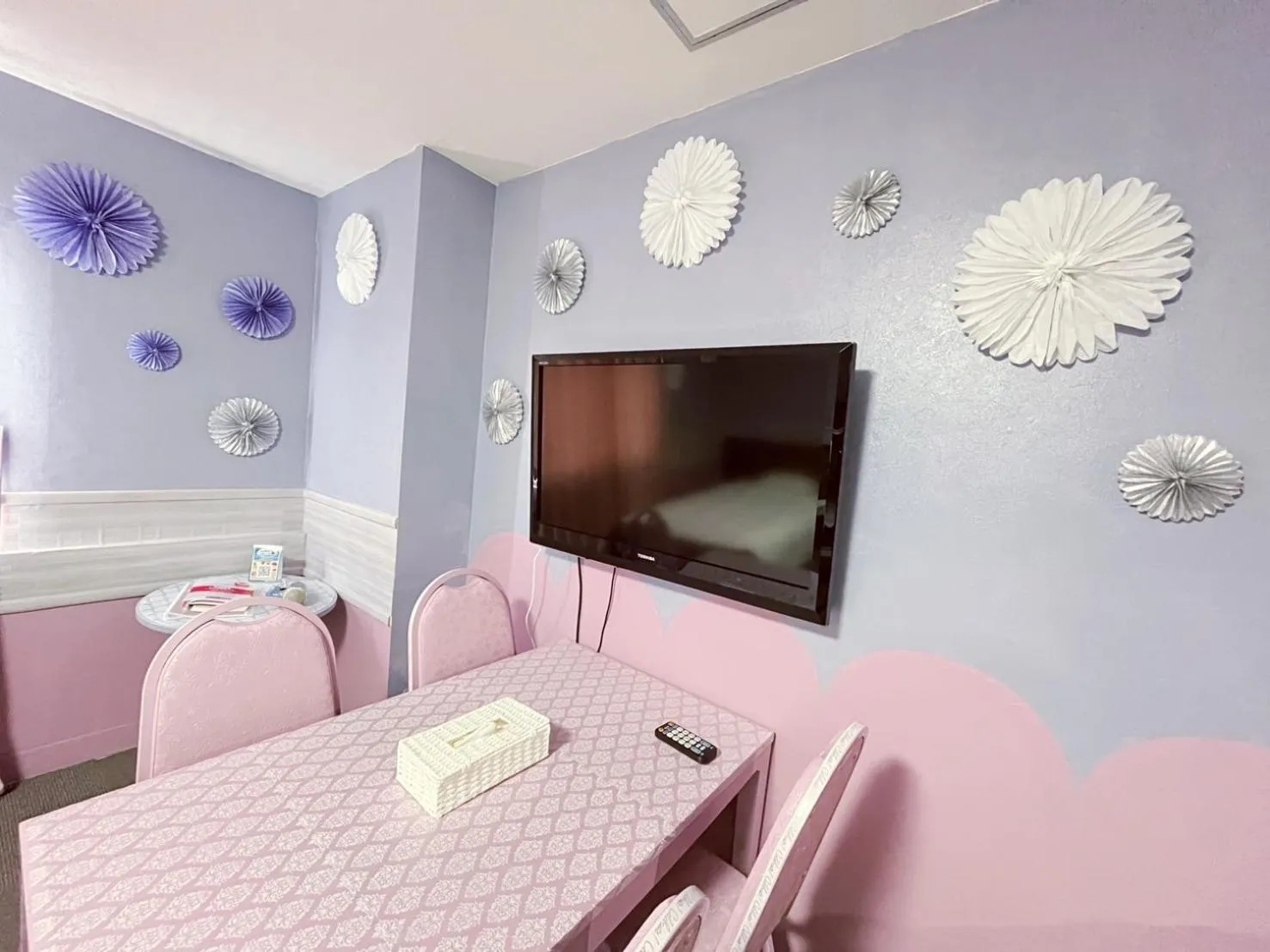 Photo of the whole room in Hotel Orox