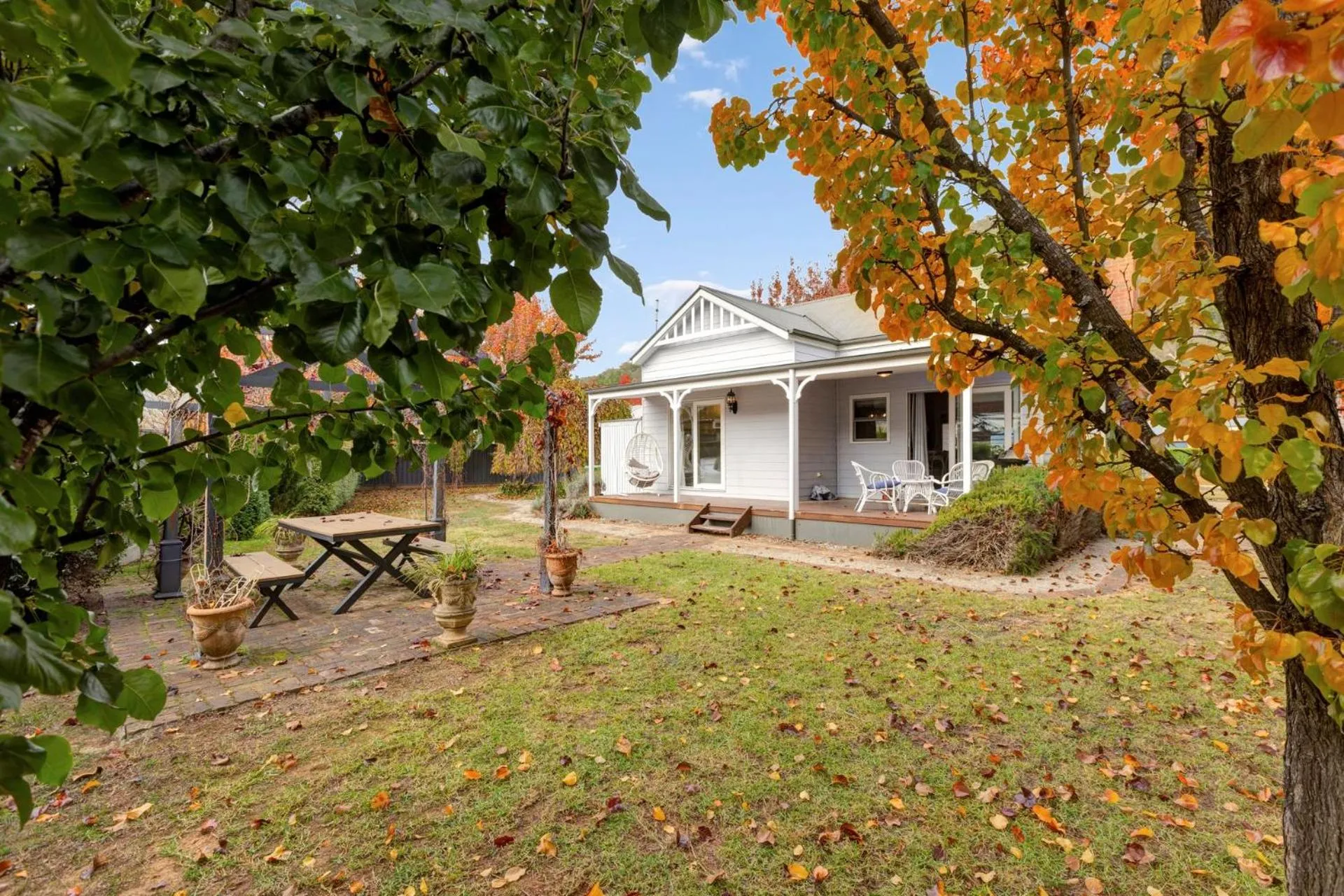 Collins Cottage - Luxury Accommodation
