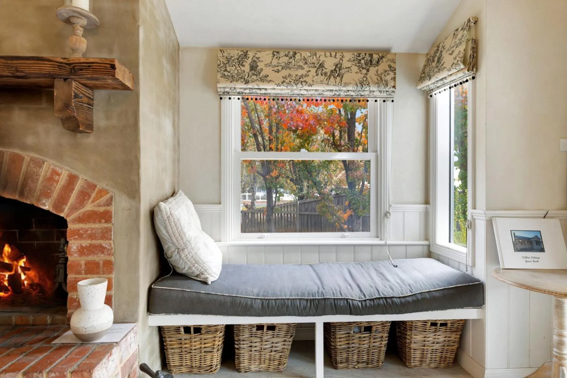 Bed in Collins Cottage - Luxury Accommodation