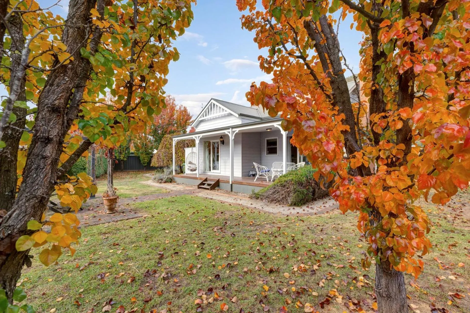 Collins Cottage - Luxury Accommodation