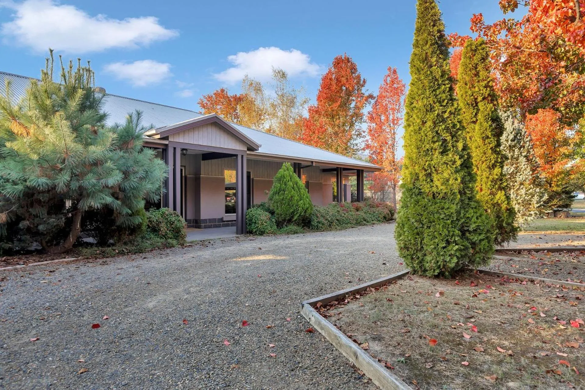 Collins Retreat - 4 Bedroom home with Pool