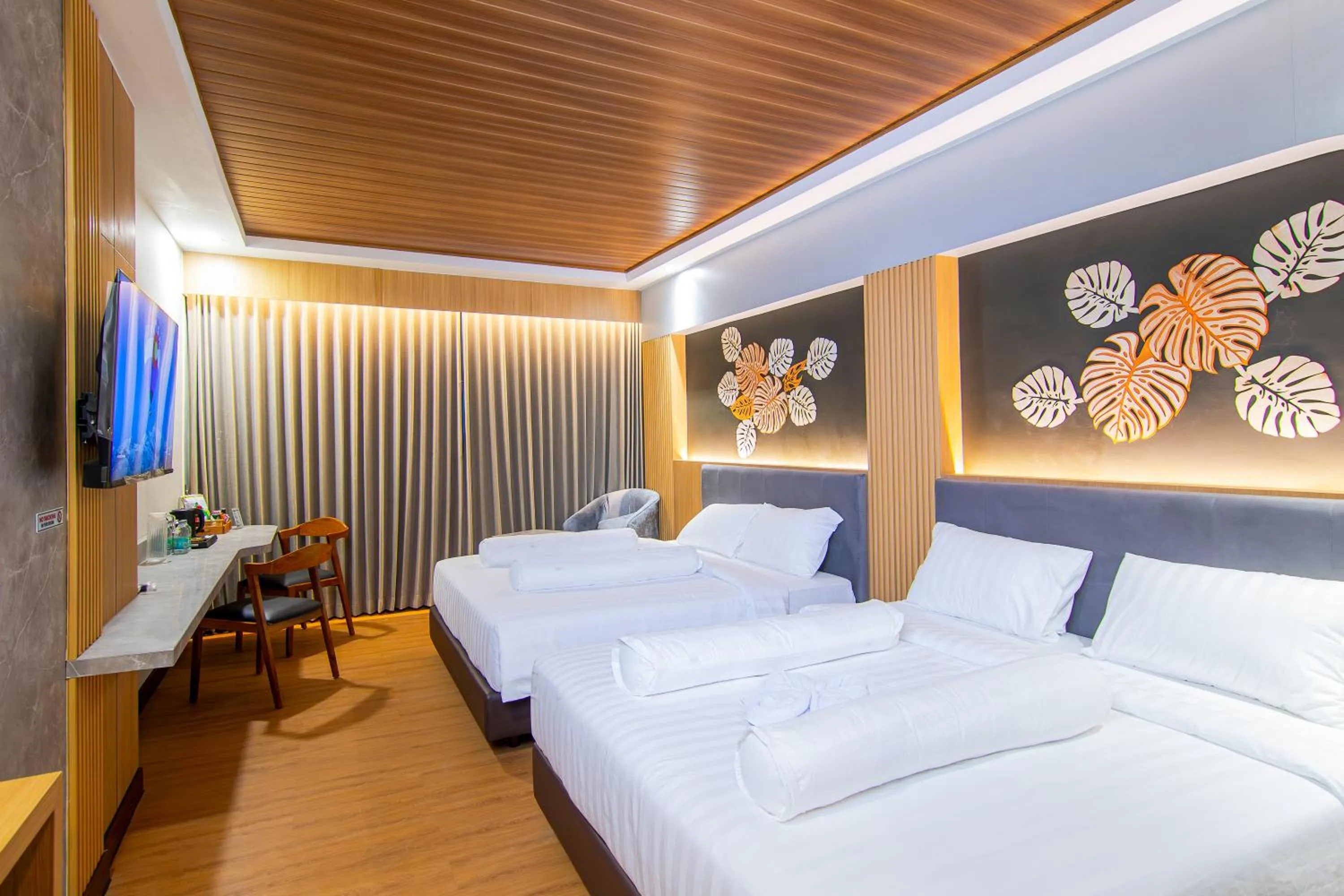 Photo of the whole room, Bed in Azana BeSt Hotel Batu