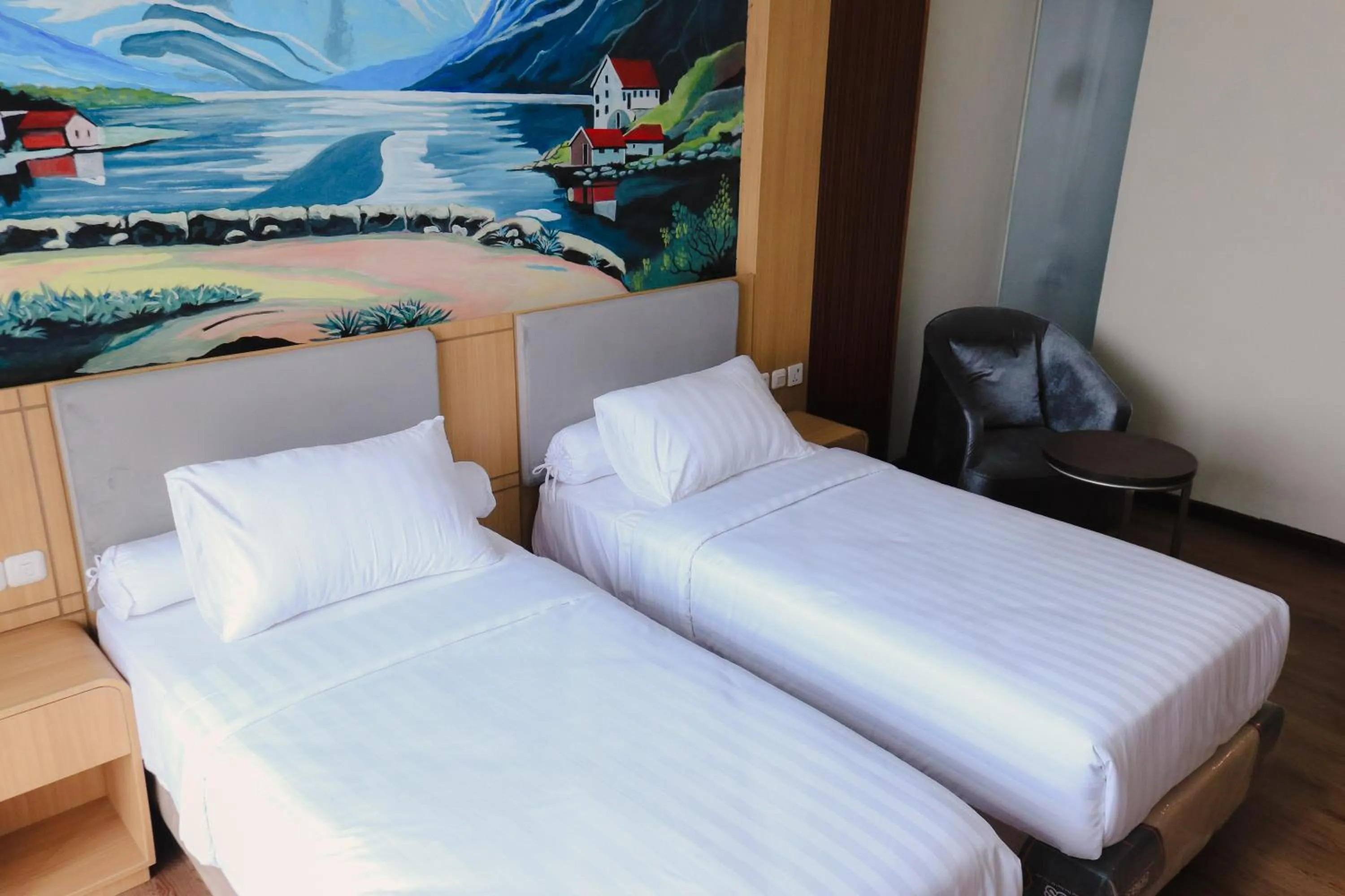 Bedroom, Bed in Azana BeSt Hotel Batu
