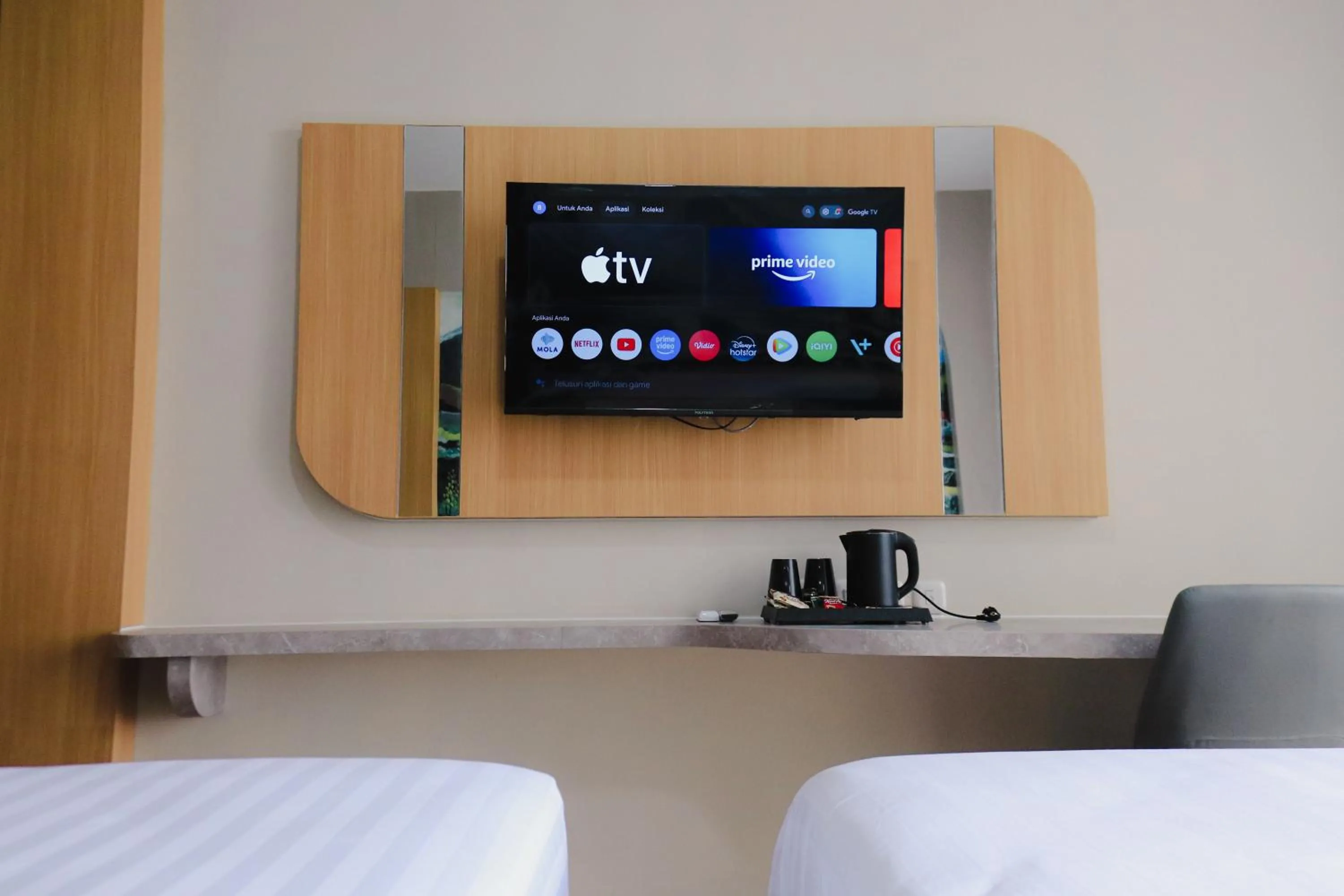 TV and multimedia, Bed in Azana BeSt Hotel Batu