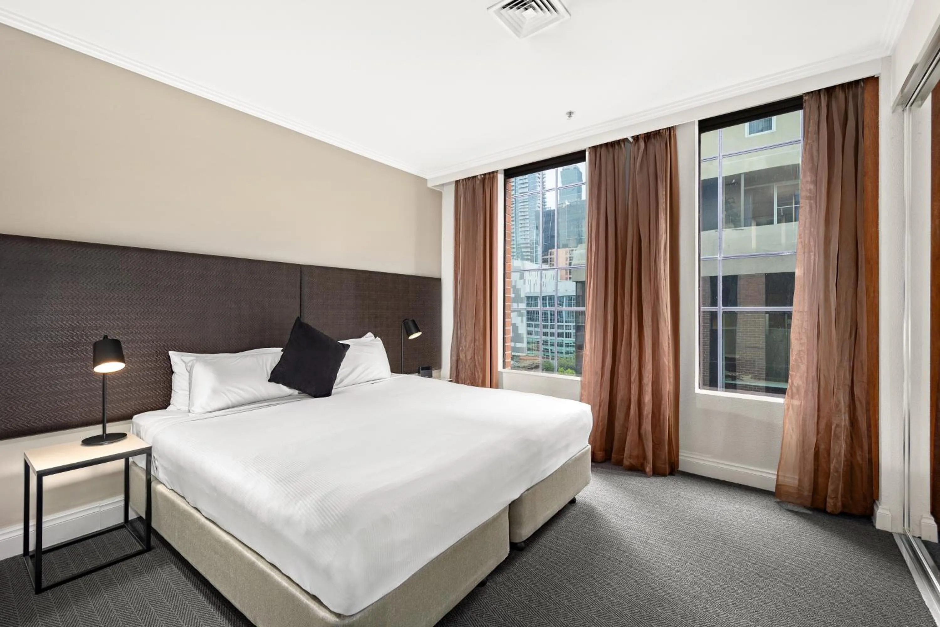 Bed in Melbourne City Suites