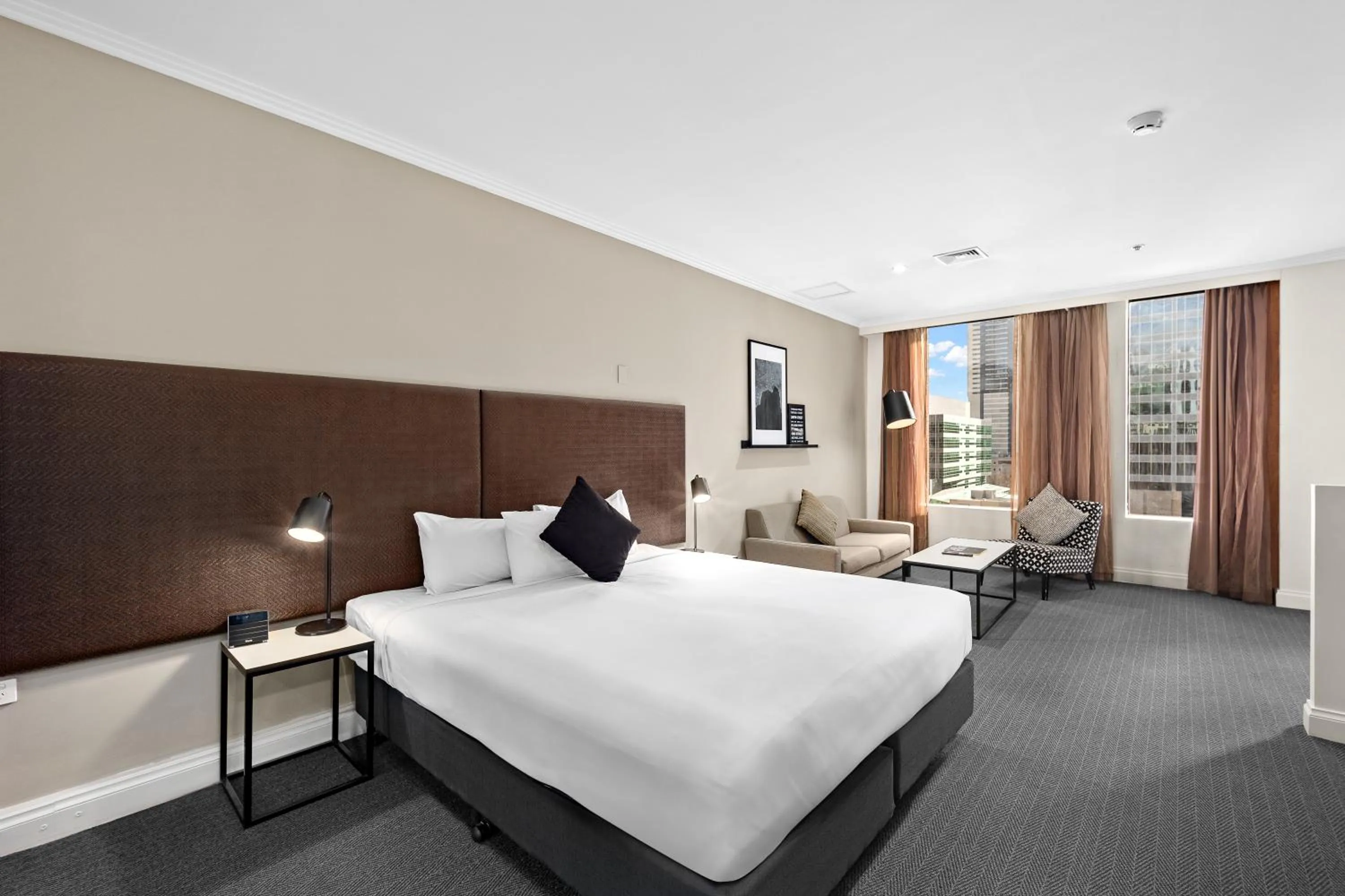 Bed in Melbourne City Suites
