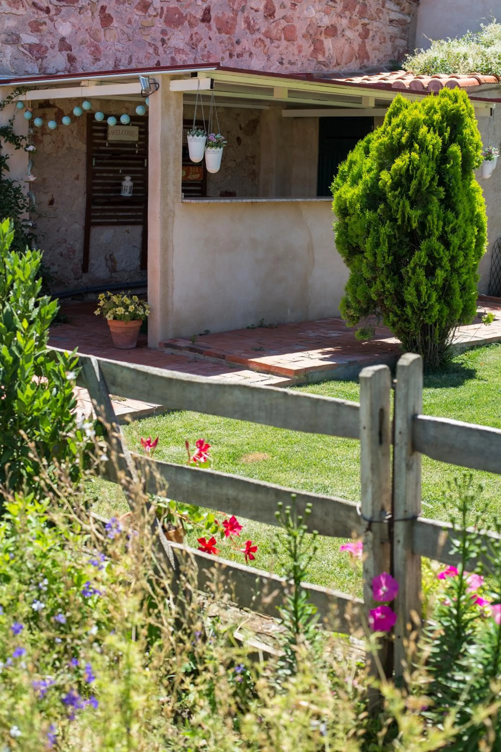 Garden in Posada Real del Buen Camino, alojamiento rural