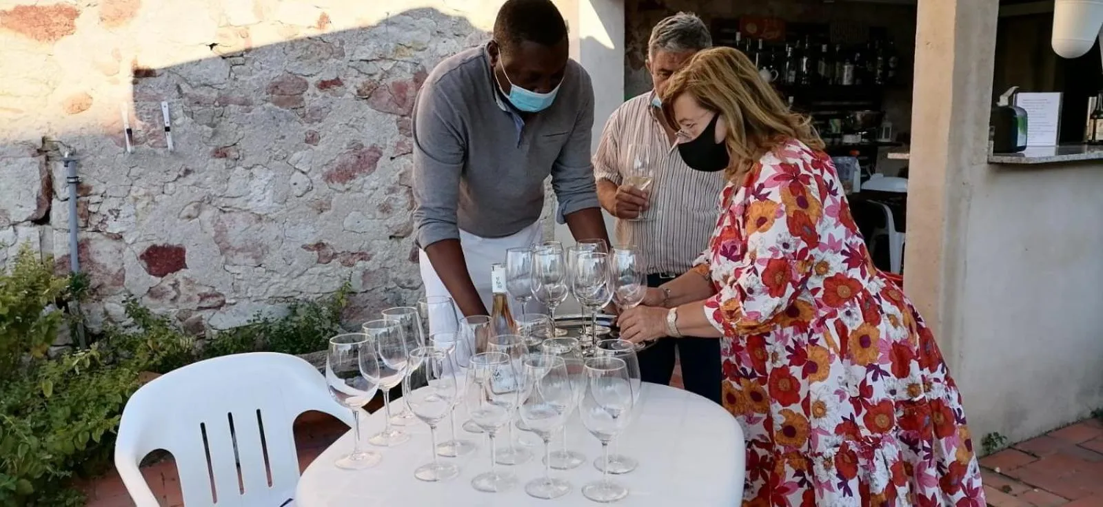 group of guests in Posada Real del Buen Camino, alojamiento rural