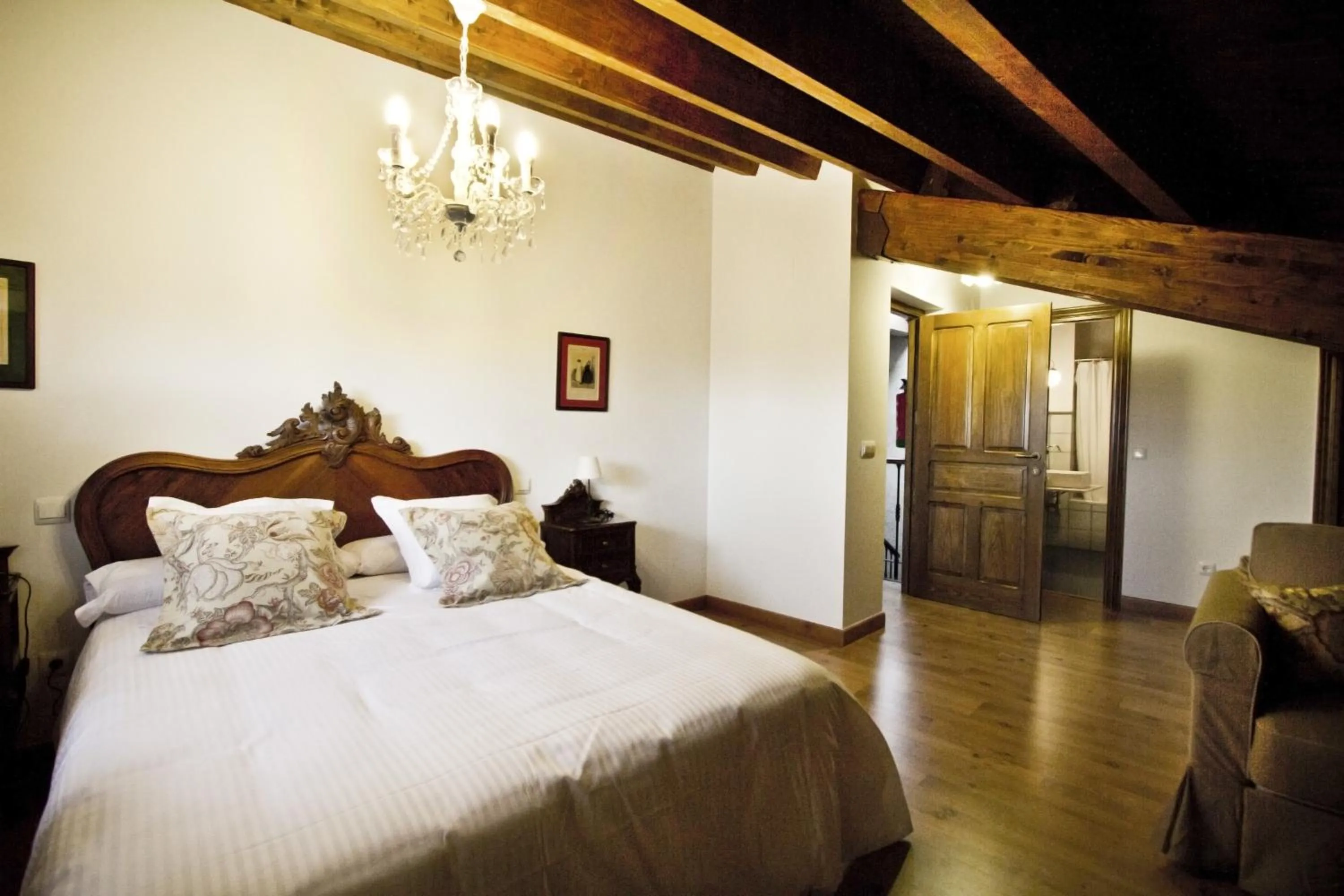 Bedroom, Bed in Posada Real del Buen Camino, alojamiento rural