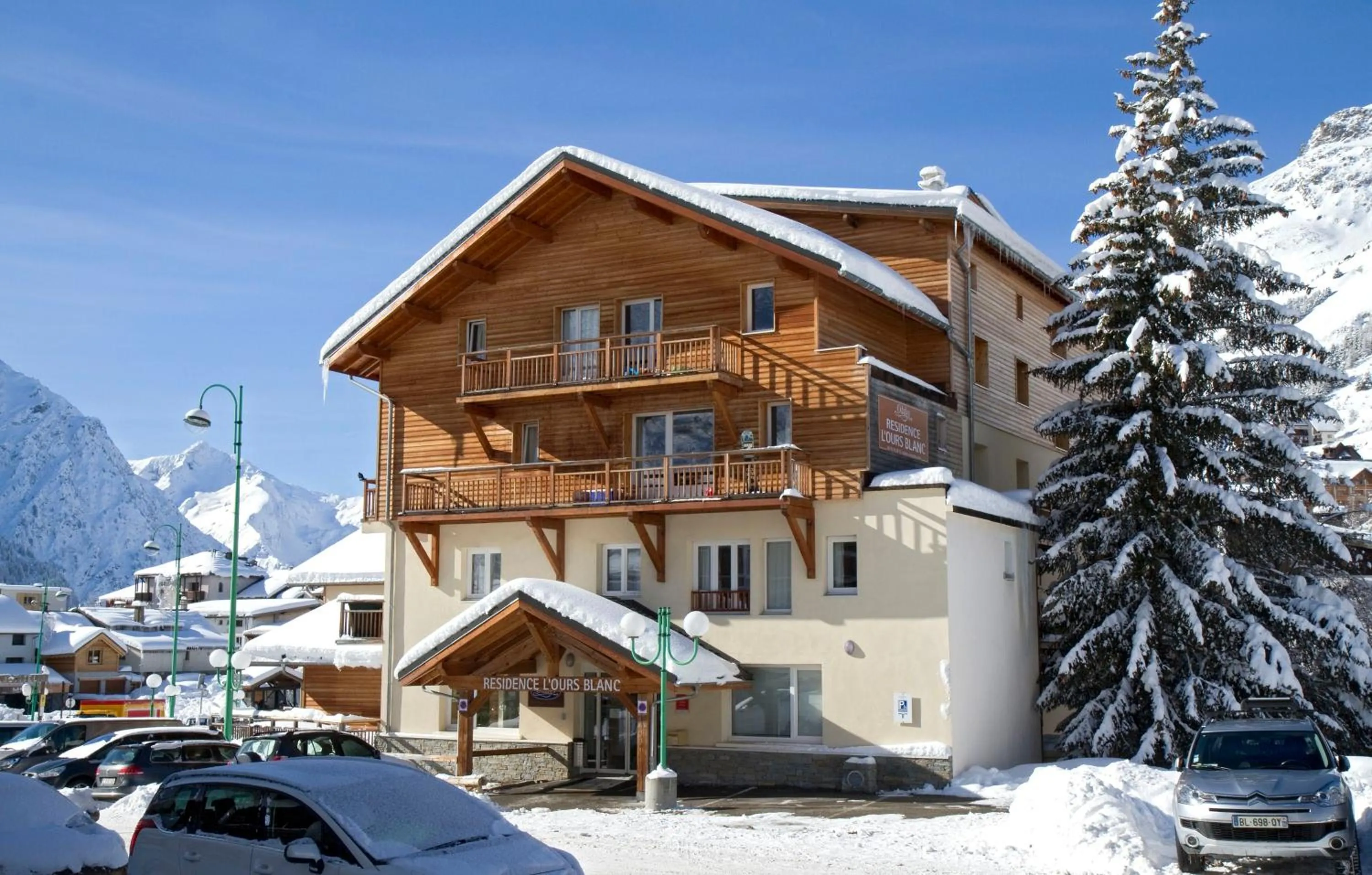 Property building in Résidence Odalys L'Ours Blanc