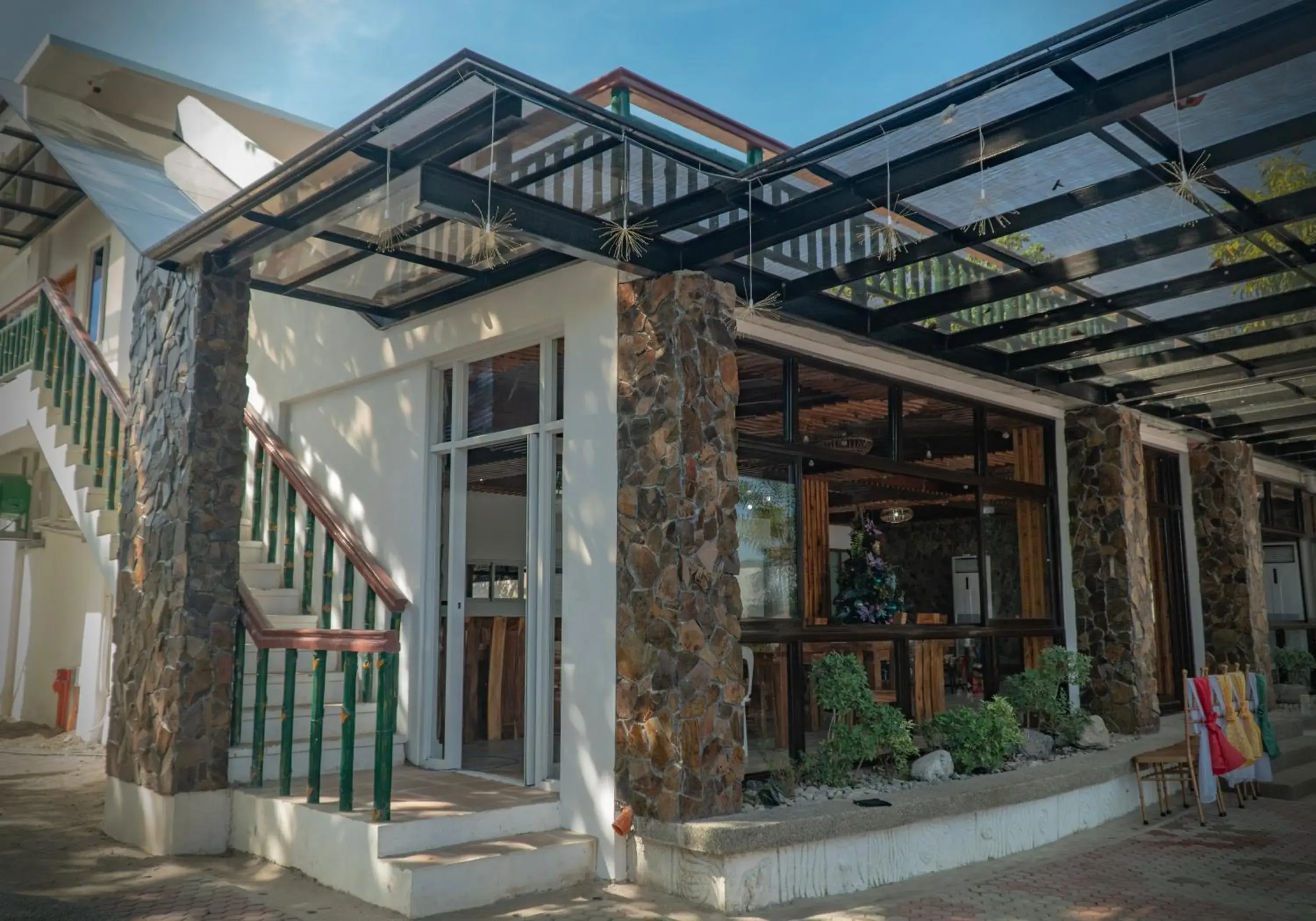 Restaurant/places to eat in The Blessed Purple Bamboo Beach Resort Restaurant/places to eat in The Blessed Purple Bamboo Beach Resort