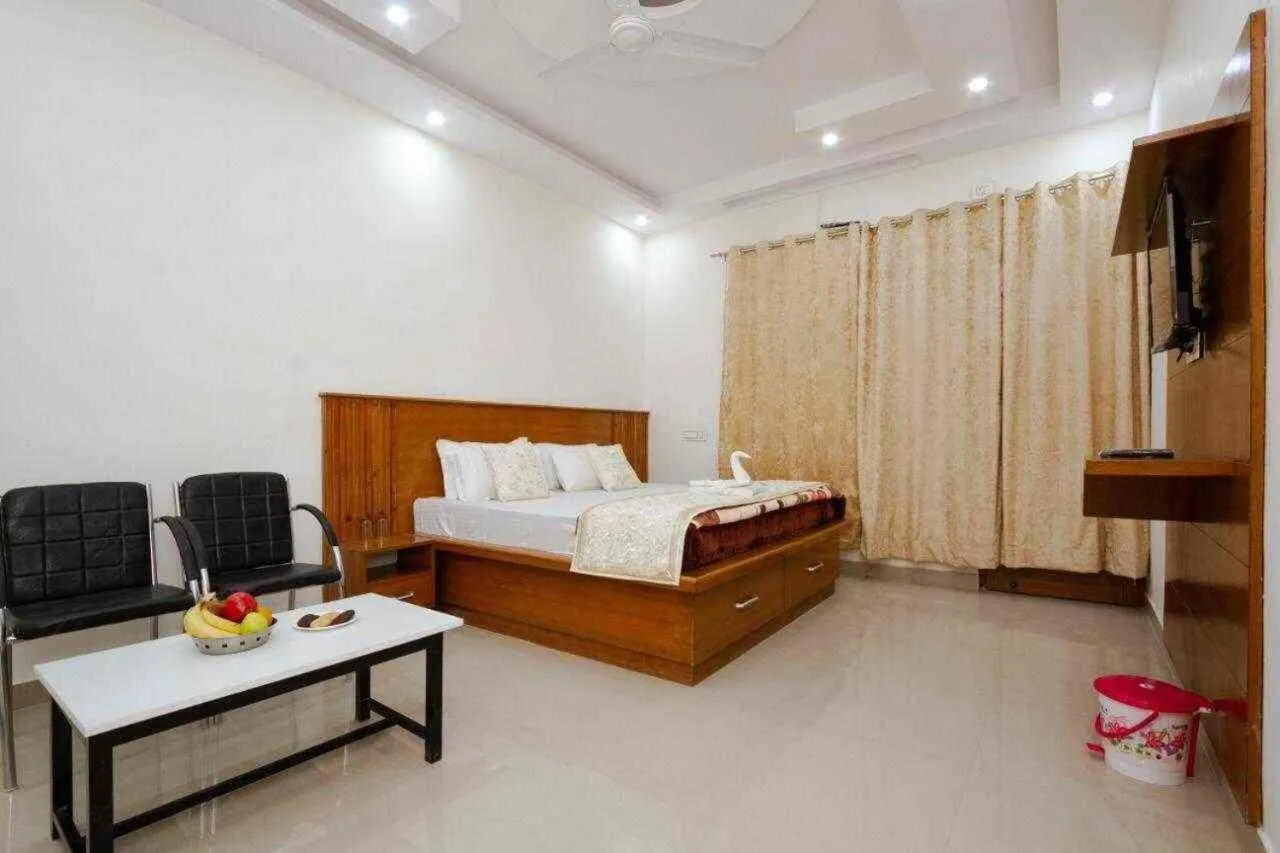 Bedroom in Hotel Roop
