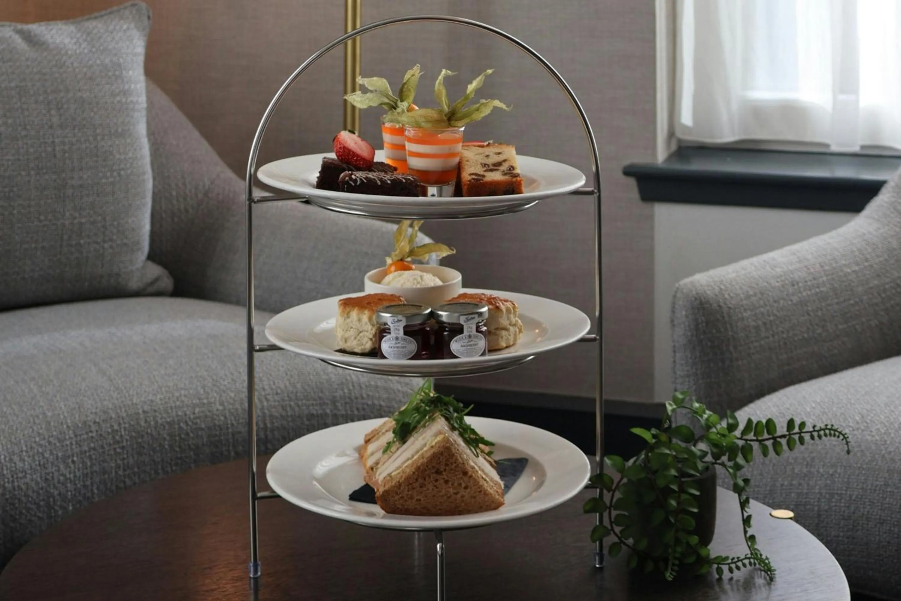 Restaurant/places to eat in Edinburgh Marriott Hotel Holyrood