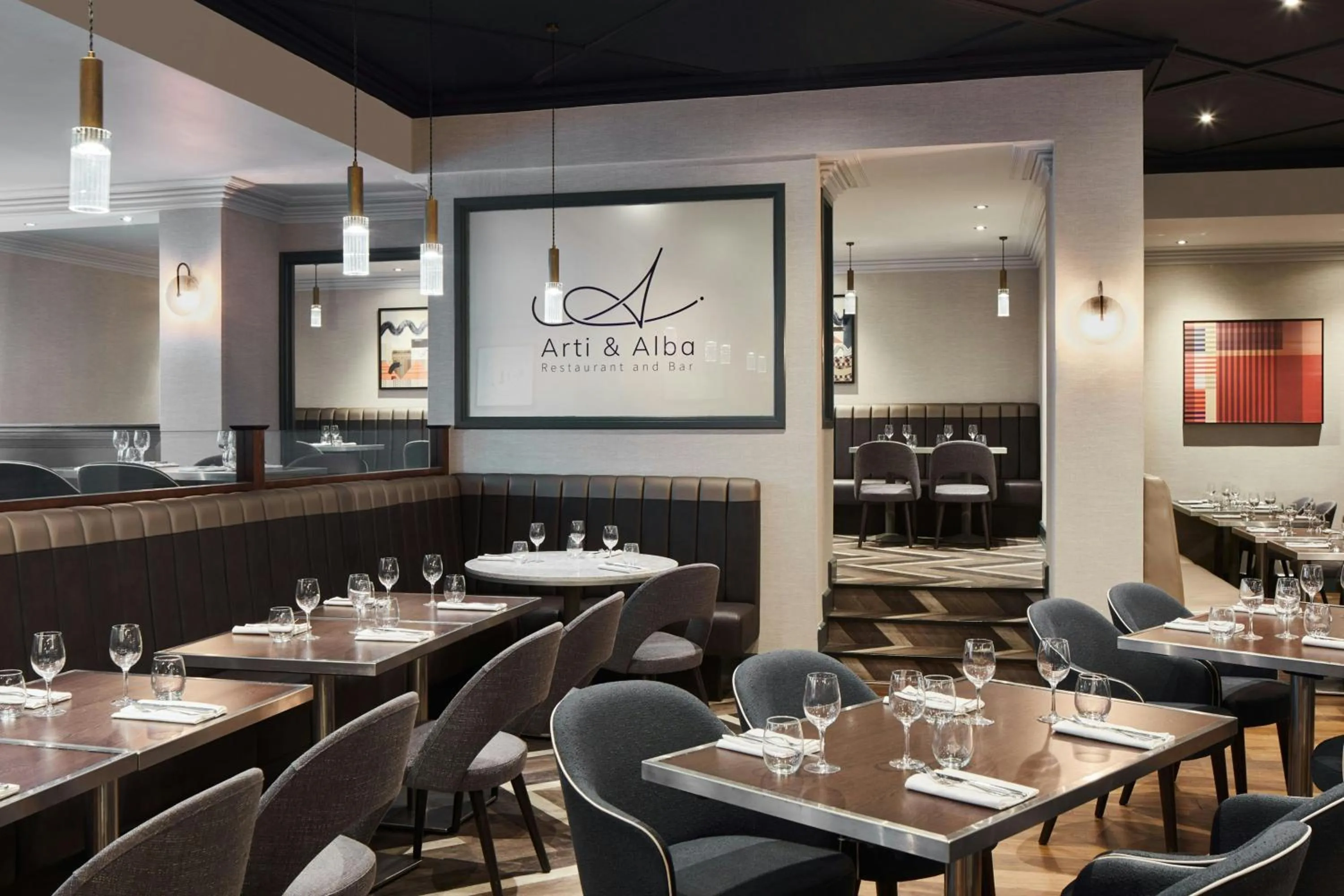 Restaurant/places to eat in Edinburgh Marriott Hotel Holyrood