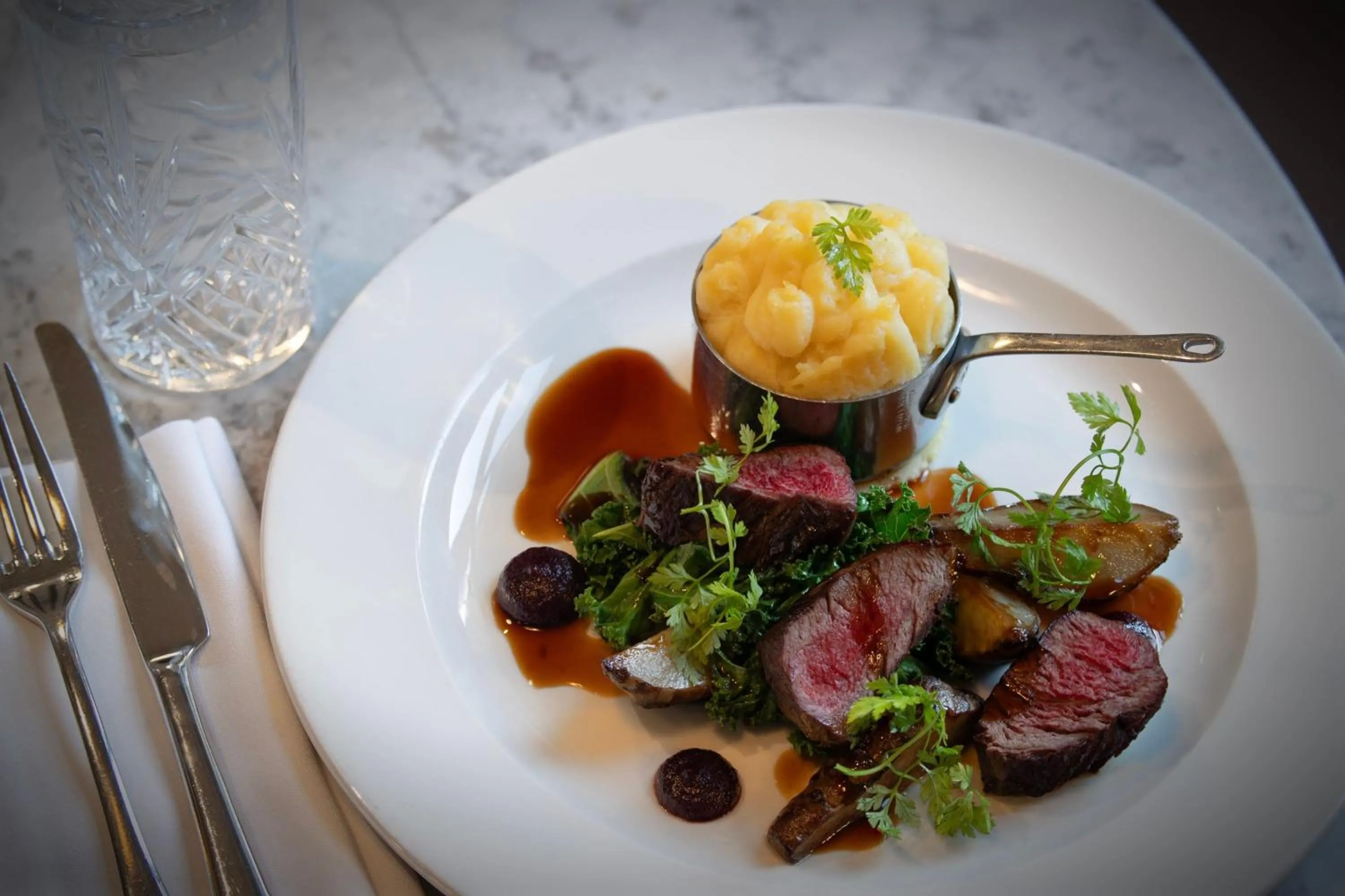 Restaurant/places to eat in Edinburgh Marriott Hotel Holyrood