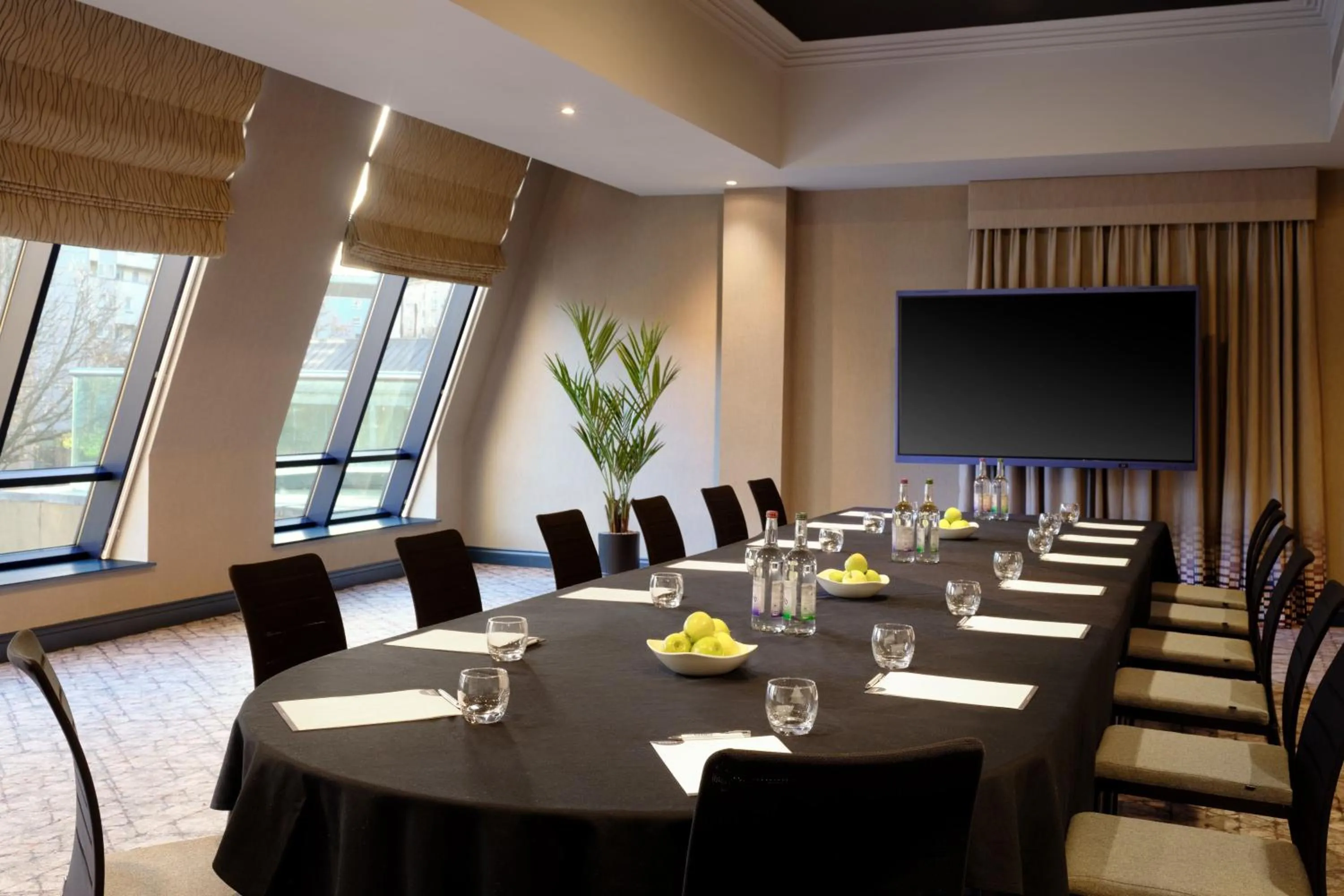 Meeting/conference room in Edinburgh Marriott Hotel Holyrood