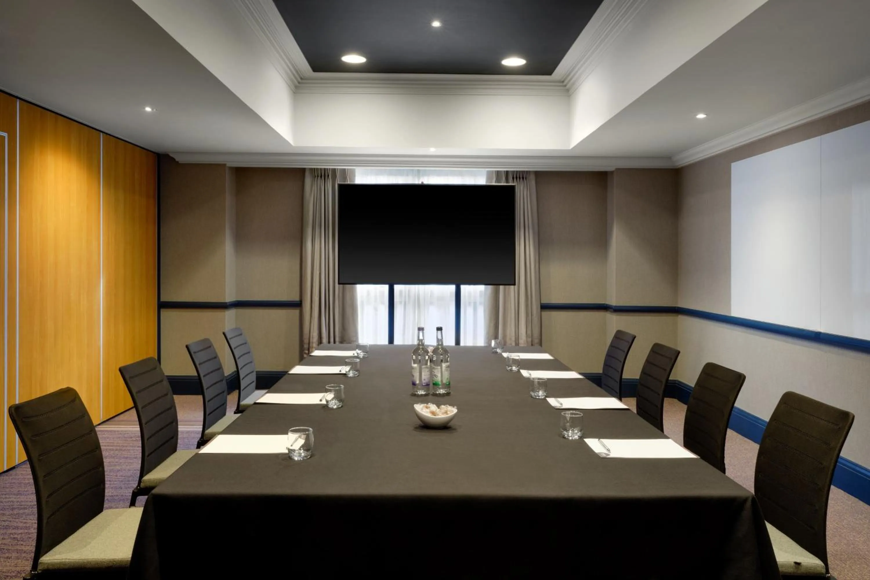 Meeting/conference room in Edinburgh Marriott Hotel Holyrood