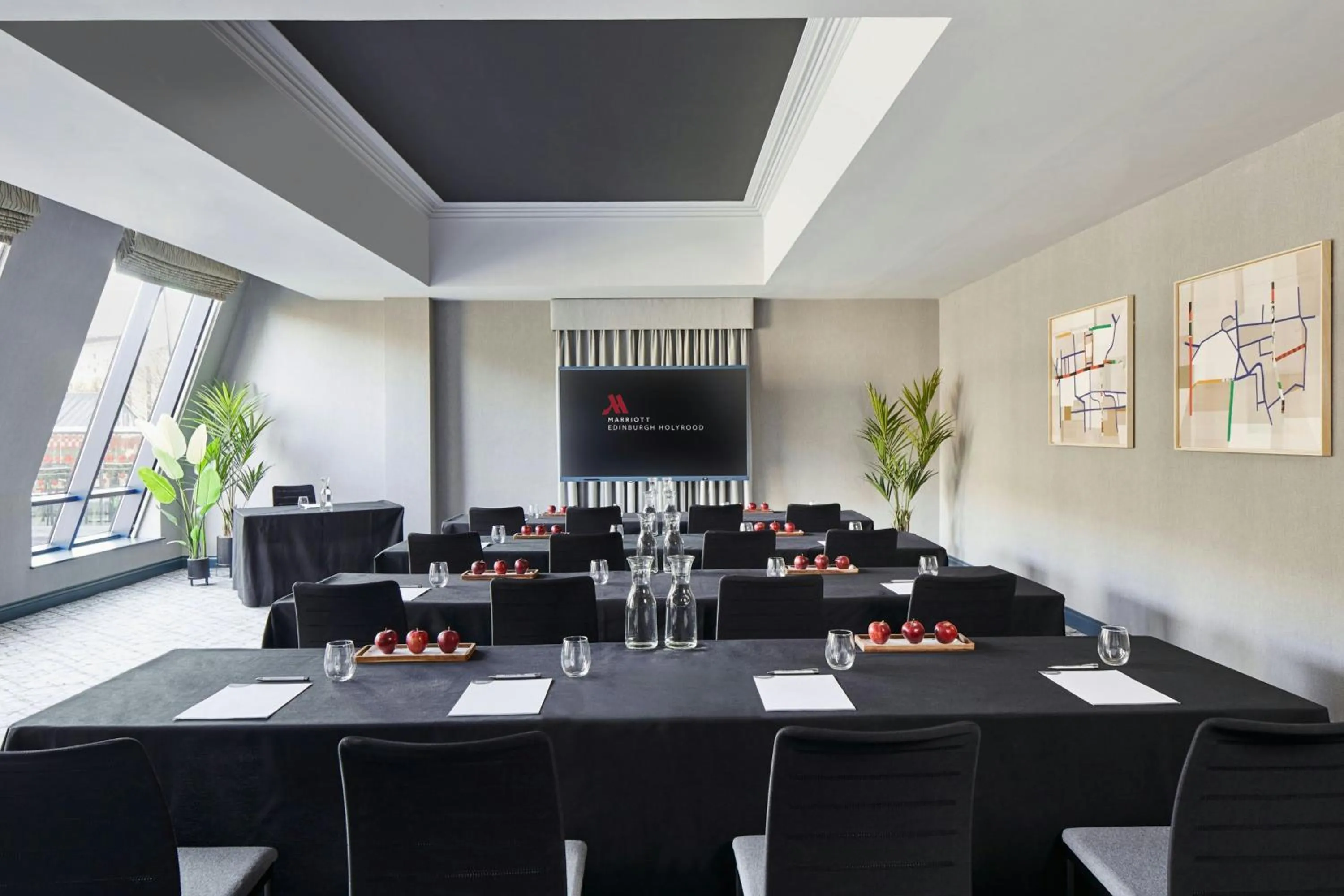 Meeting/conference room in Edinburgh Marriott Hotel Holyrood