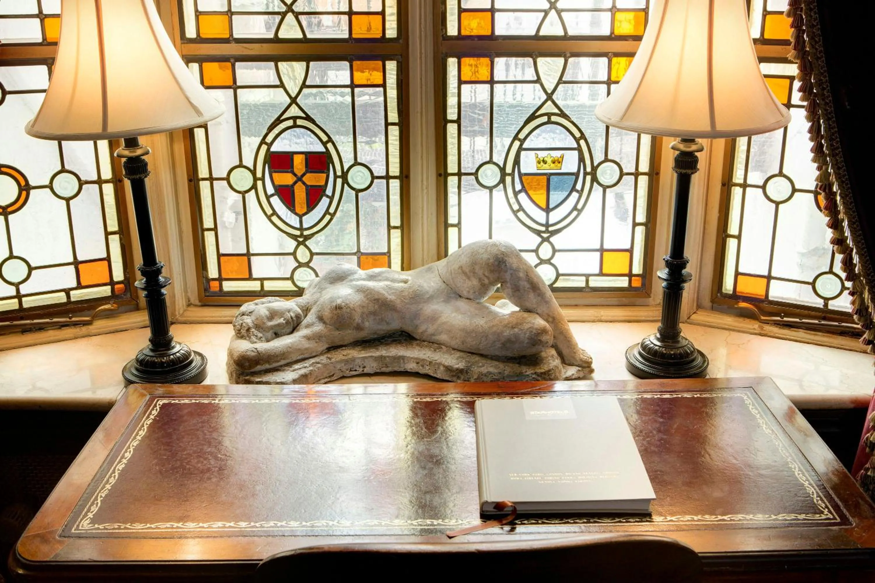 Photo of the whole room in The Gore London - Starhotels Collezione