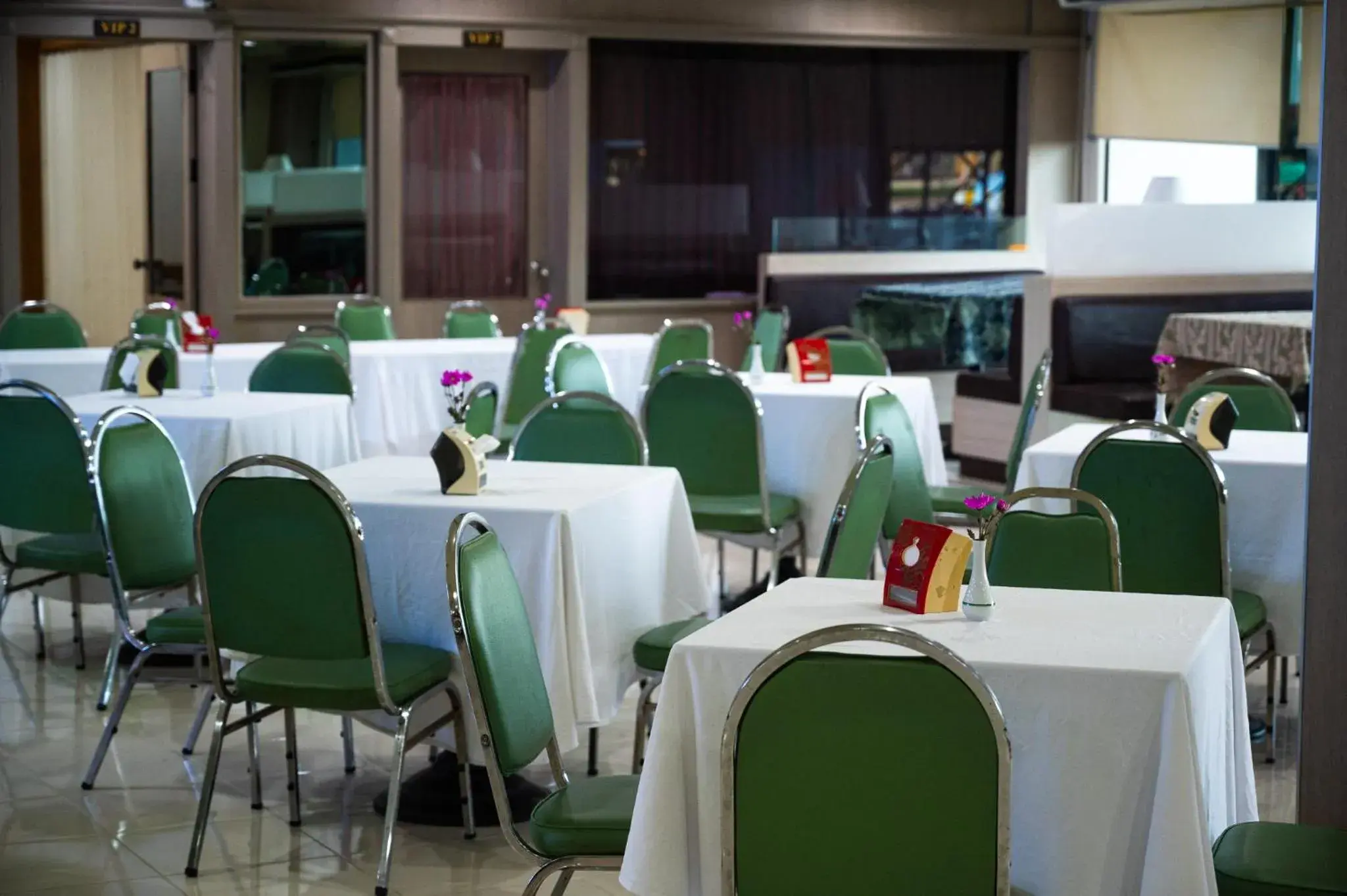 Restaurant/places to eat in River Hotel - The Outstanding Venues Nakhon Pathom Restaurant/places to eat in River Hotel - The Outstanding Venues Nakhon Pathom