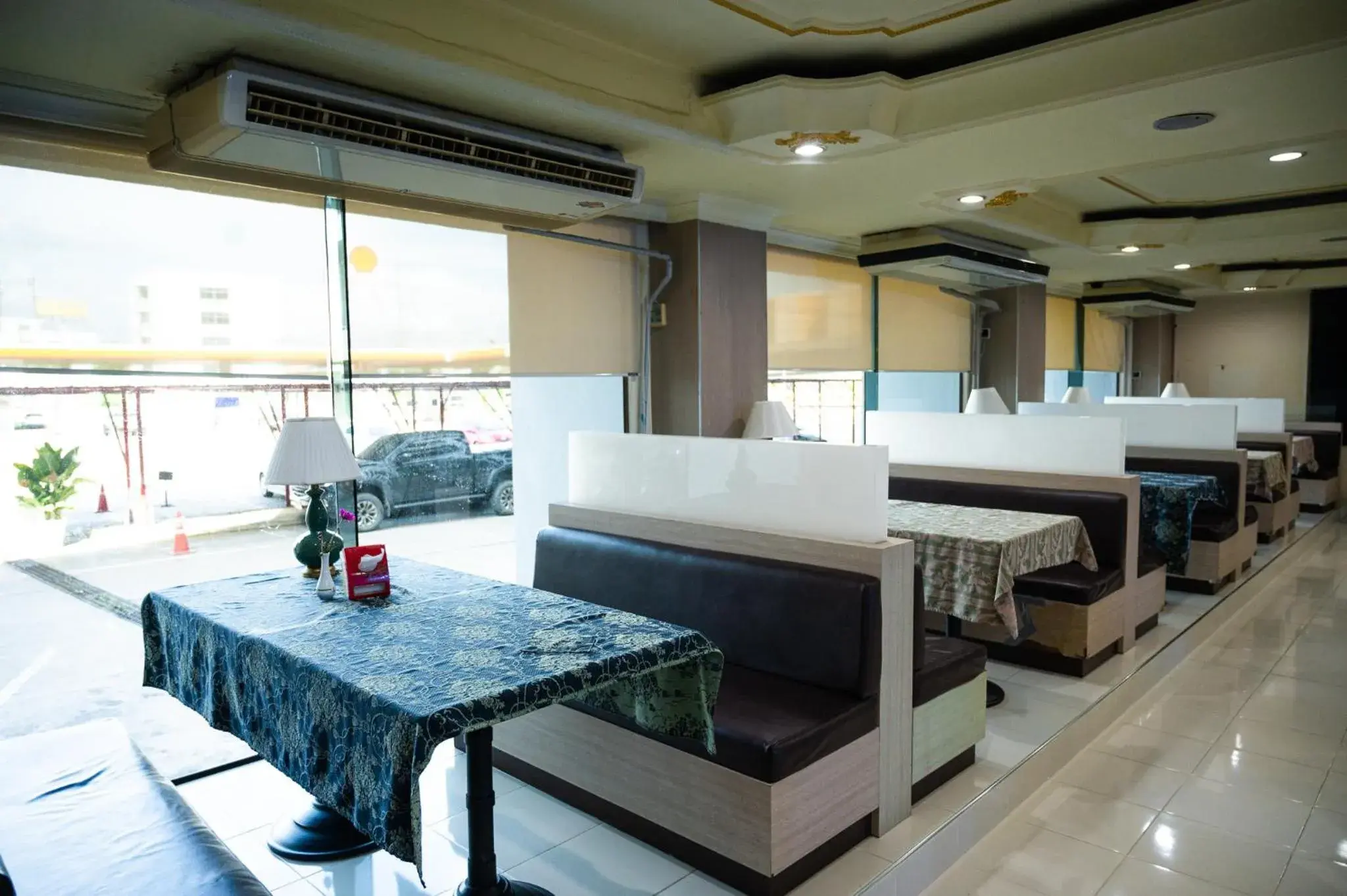 Restaurant/places to eat in River Hotel - The Outstanding Venues Nakhon Pathom Restaurant/places to eat in River Hotel - The Outstanding Venues Nakhon Pathom