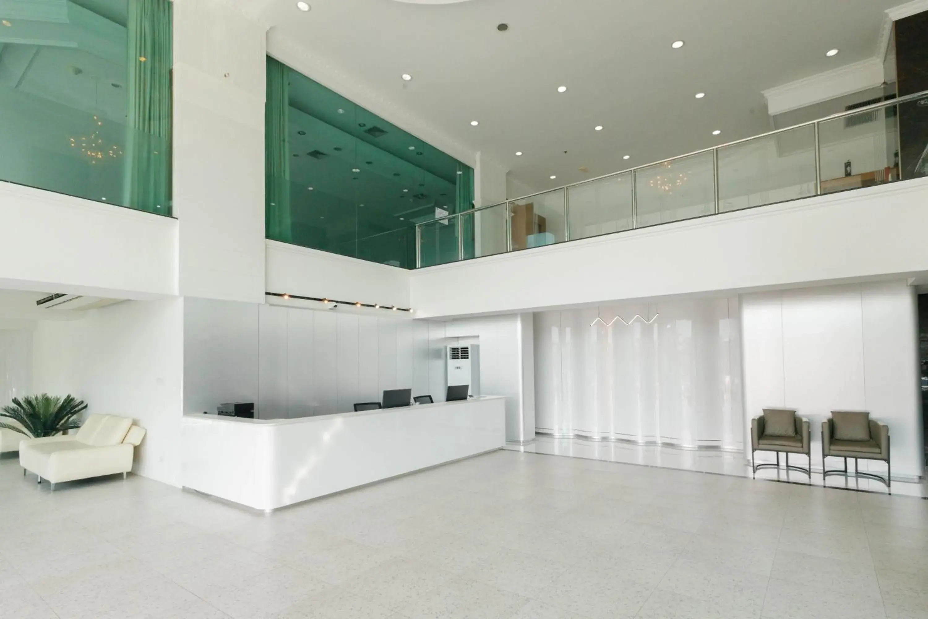 Lobby or reception in River Hotel - The Outstanding Venues Nakhon Pathom Lobby or reception in River Hotel - The Outstanding Venues Nakhon Pathom