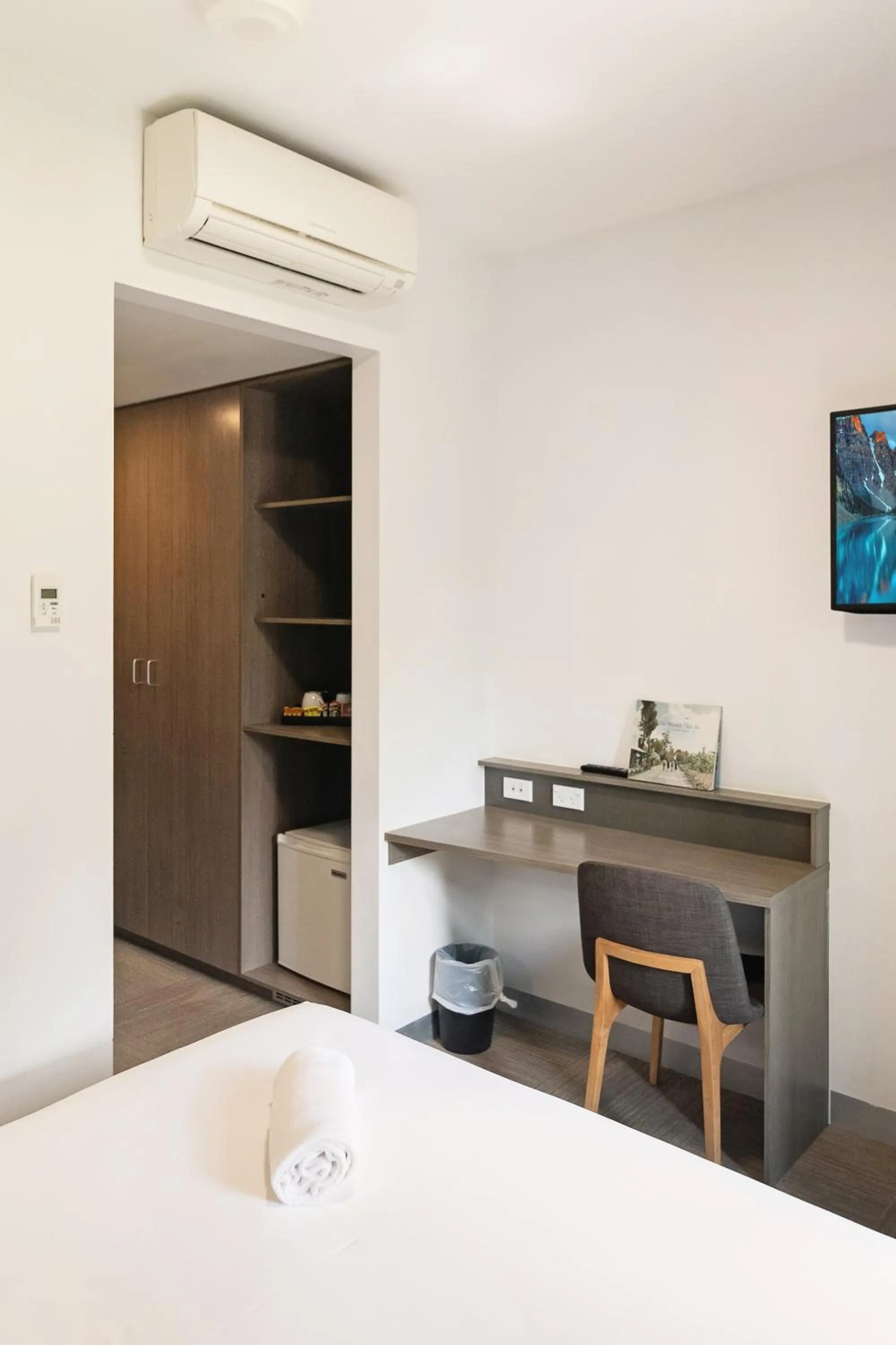 Bedroom, Bed in Ibis Darwin Airport Hotel