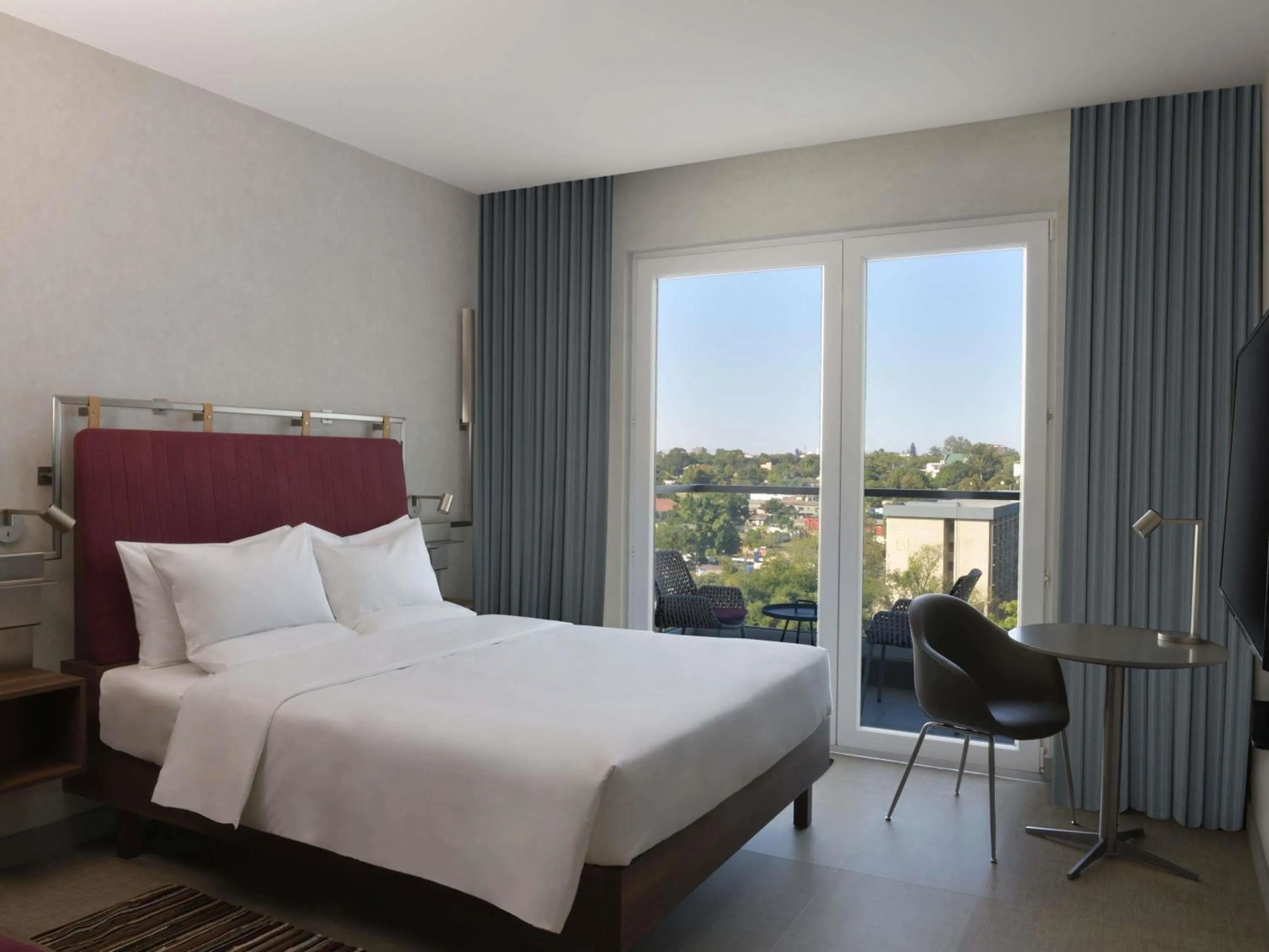 Bedroom, Bed in Novotel Lubumbashi