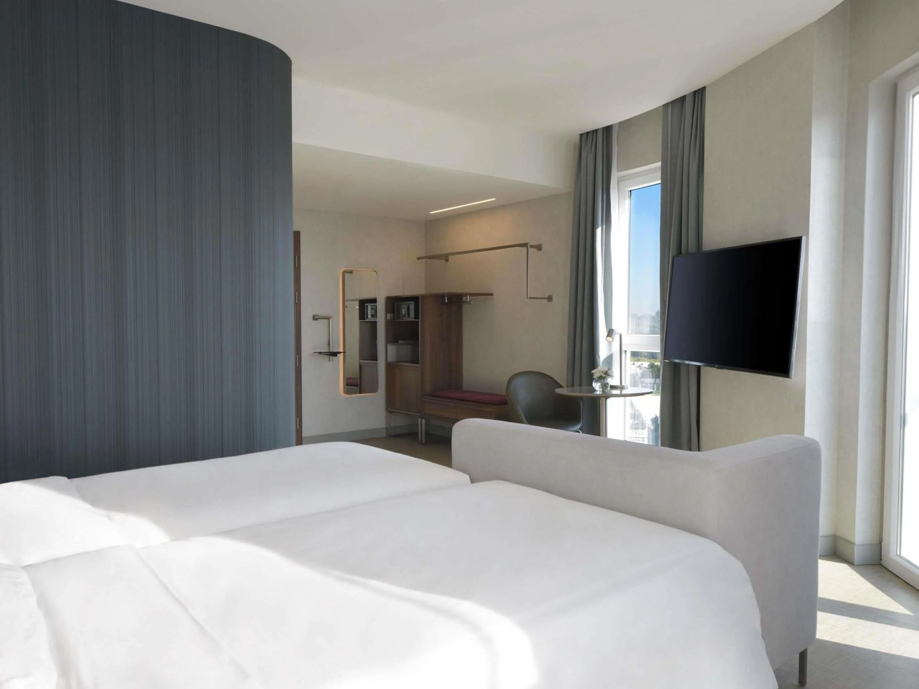 Bedroom, Bed in Novotel Lubumbashi