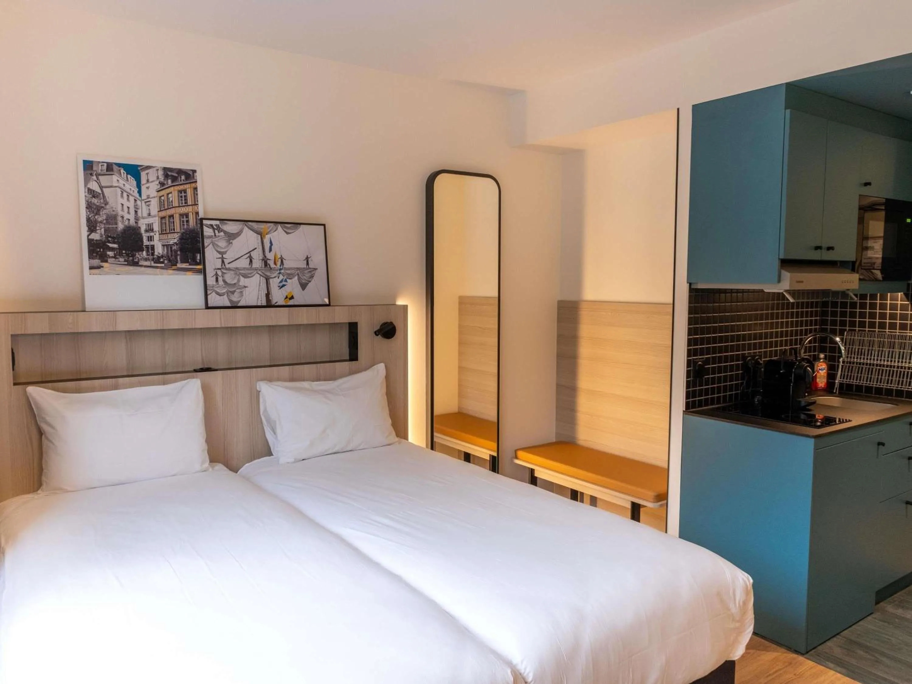 Bedroom, Bed in Aparthotel Adagio Access Rouen Centre Cathédrale