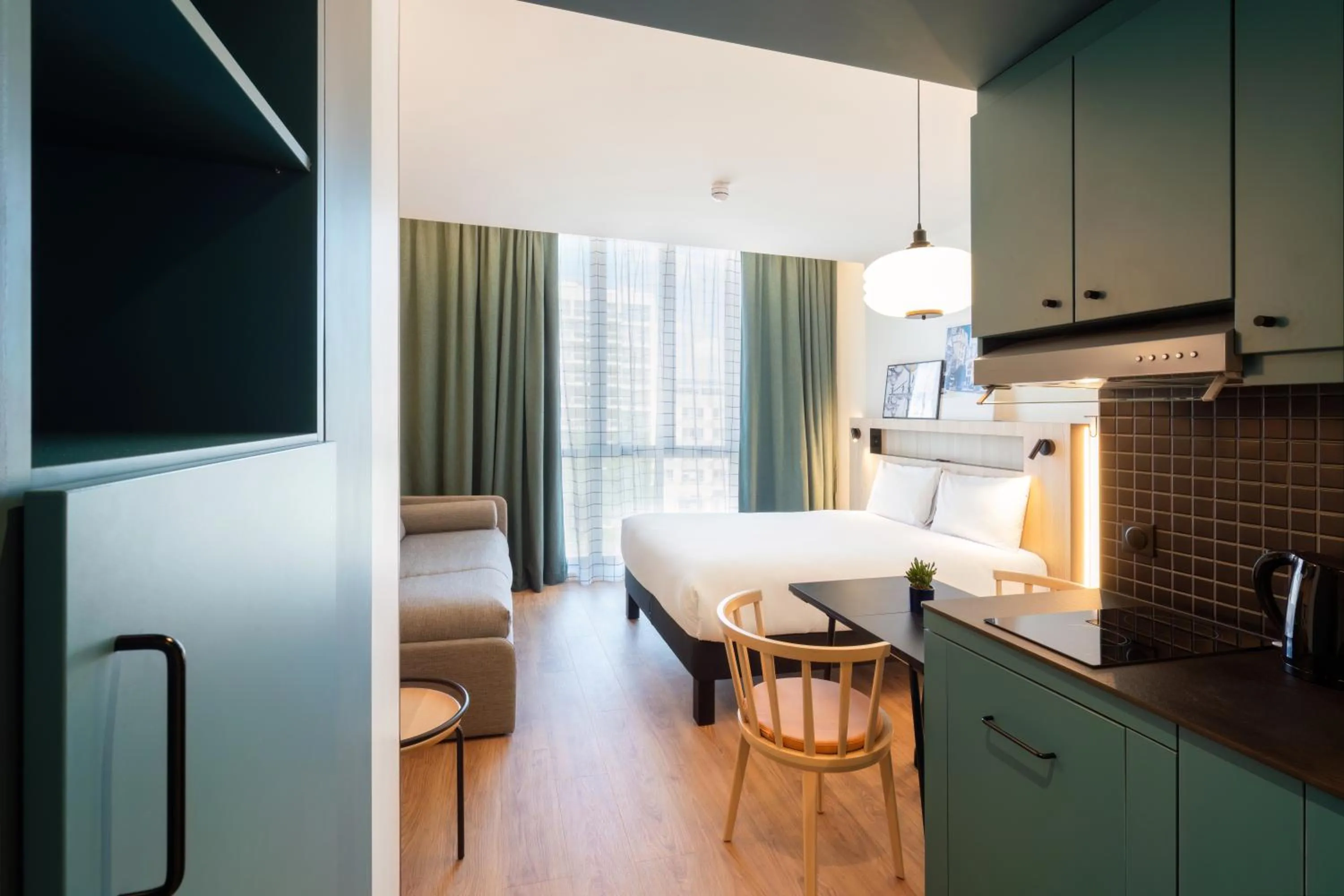 Bed in Aparthotel Adagio Access Rouen Centre Cathédrale