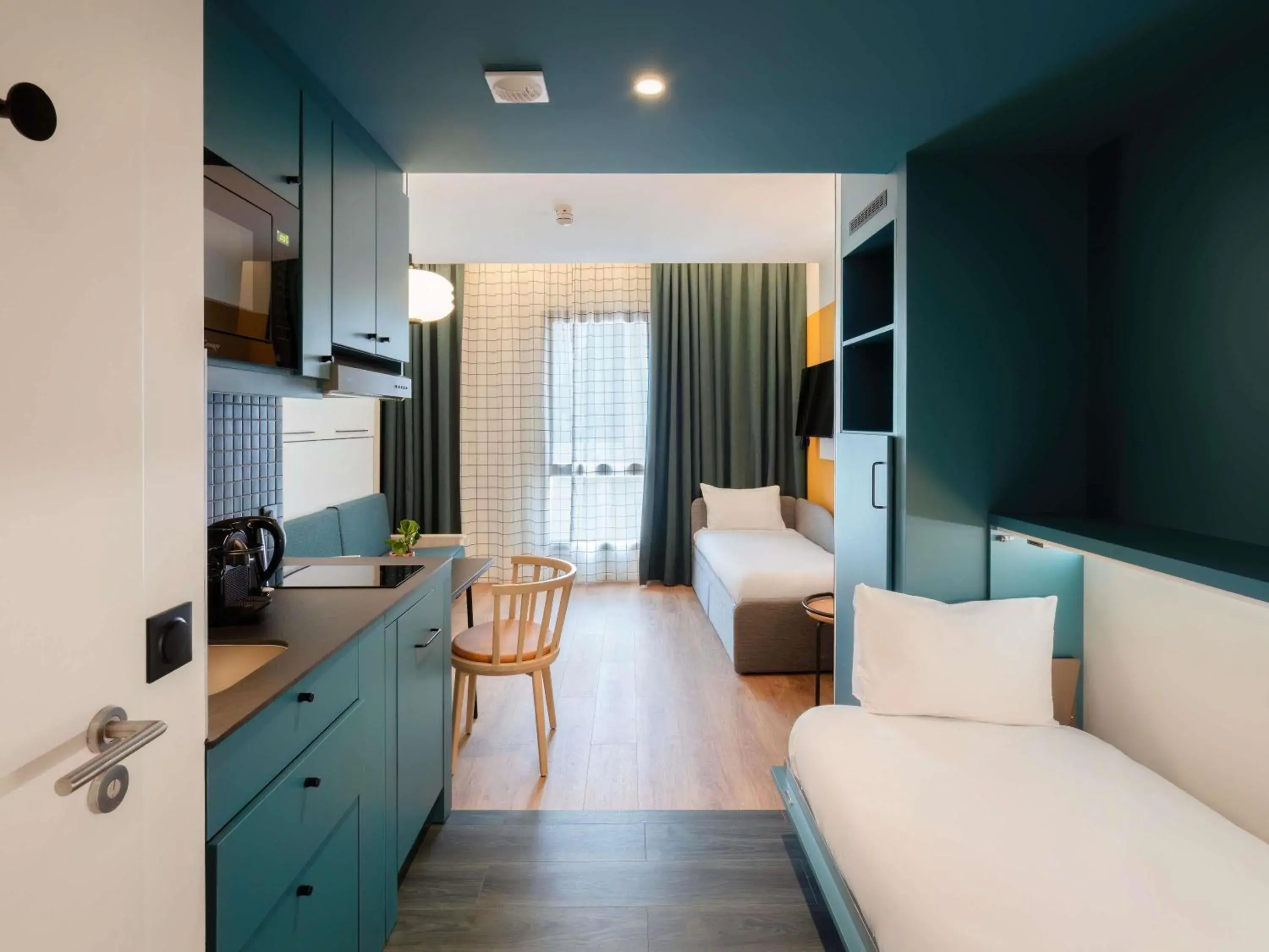 Property building, Bed in Aparthotel Adagio Access Rouen Centre Cathédrale Property building, Bed in Aparthotel Adagio Access Rouen Centre Cathédrale