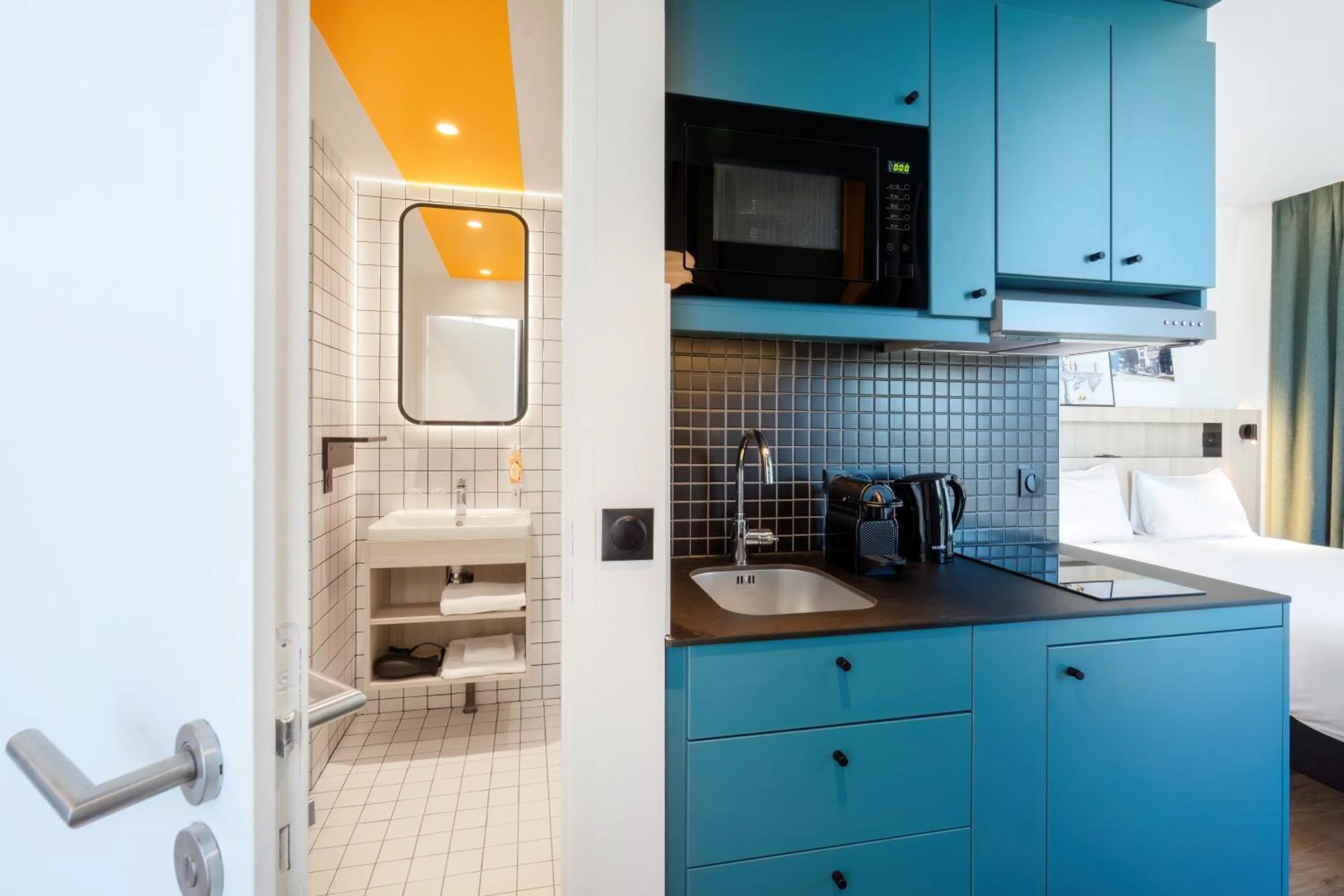 Bed in Aparthotel Adagio Access Rouen Centre Cathédrale